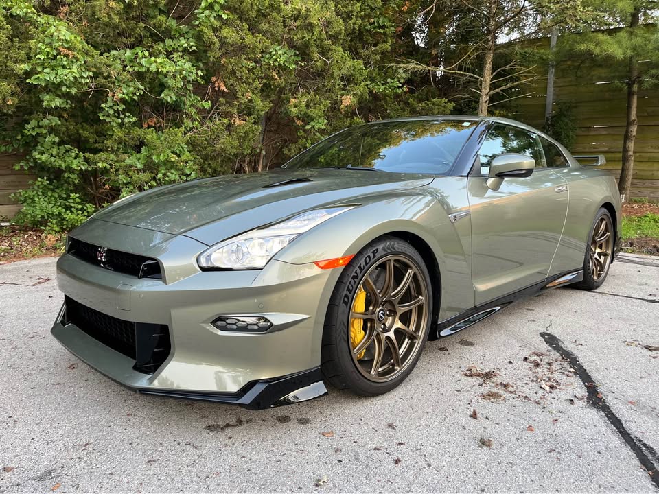 Used 2024 Nissan GT-R w/ Floor Mat Package
