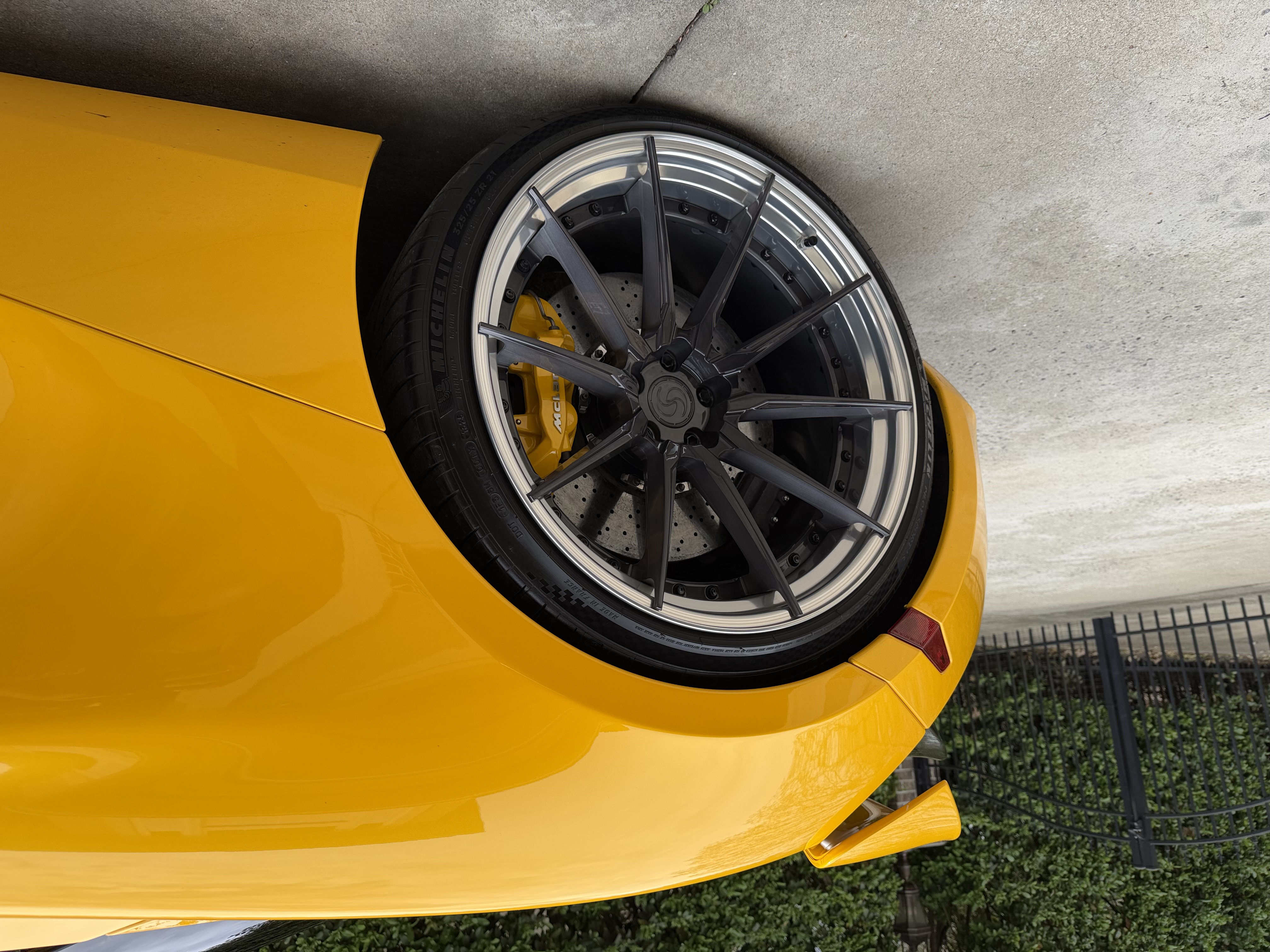 Used 2020 McLaren 720S Spider photo 9