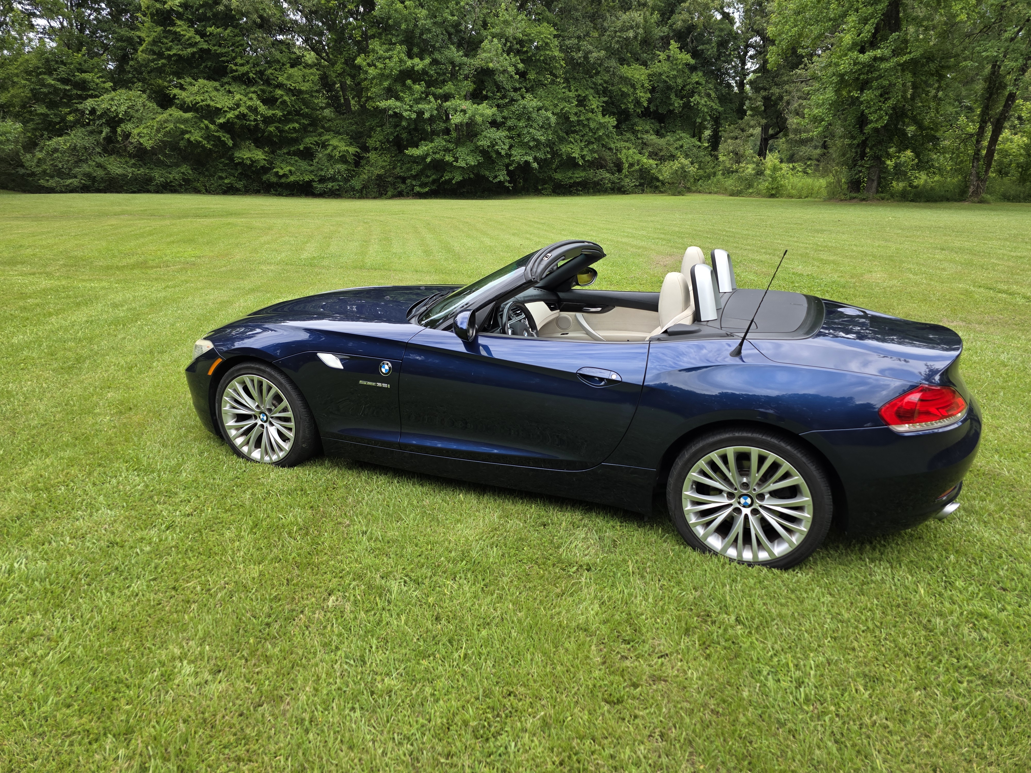 Used 2009 BMW Z4 for Sale - Kelley Blue Book