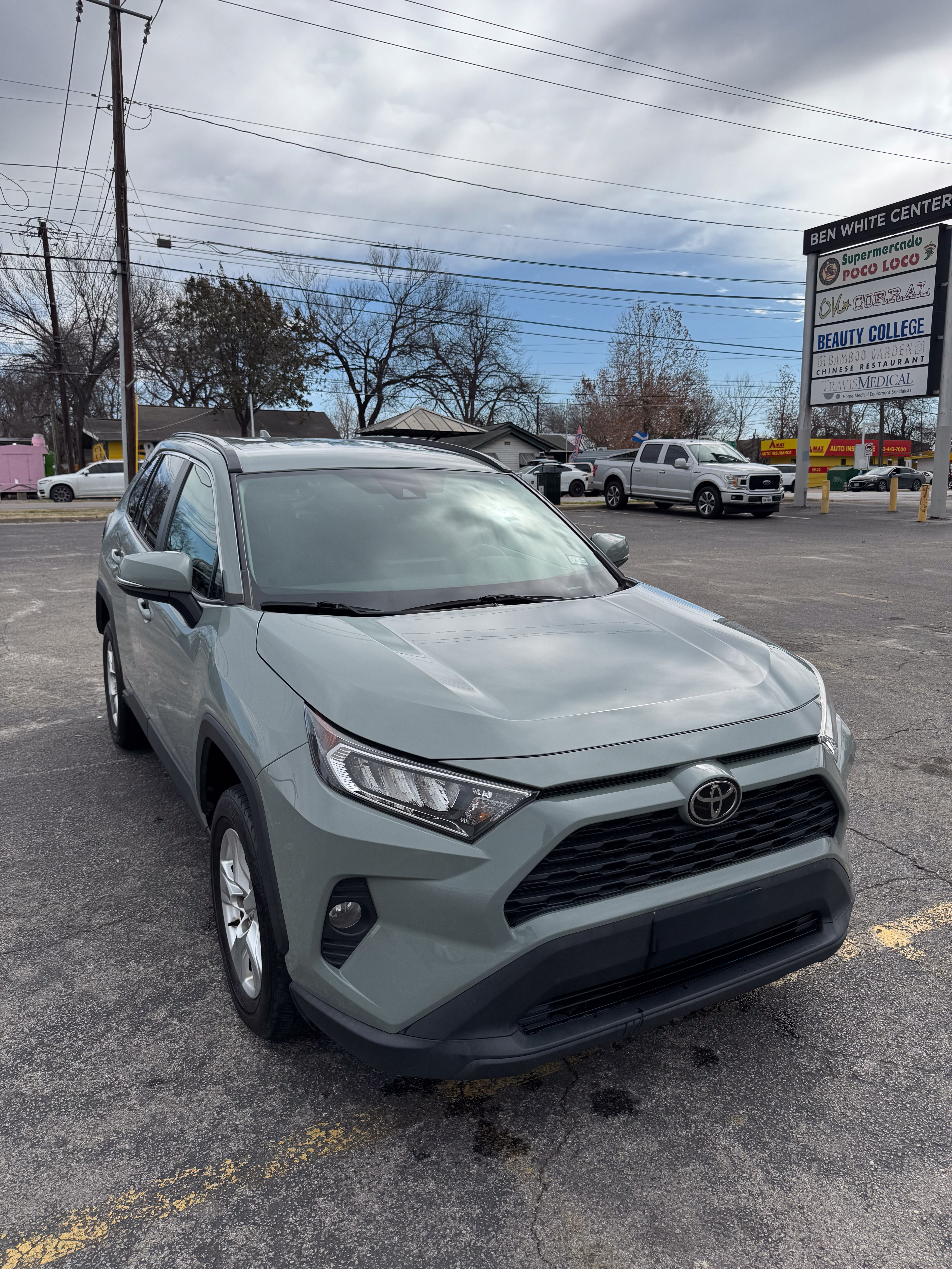 2021 Toyota RAV4 XLE