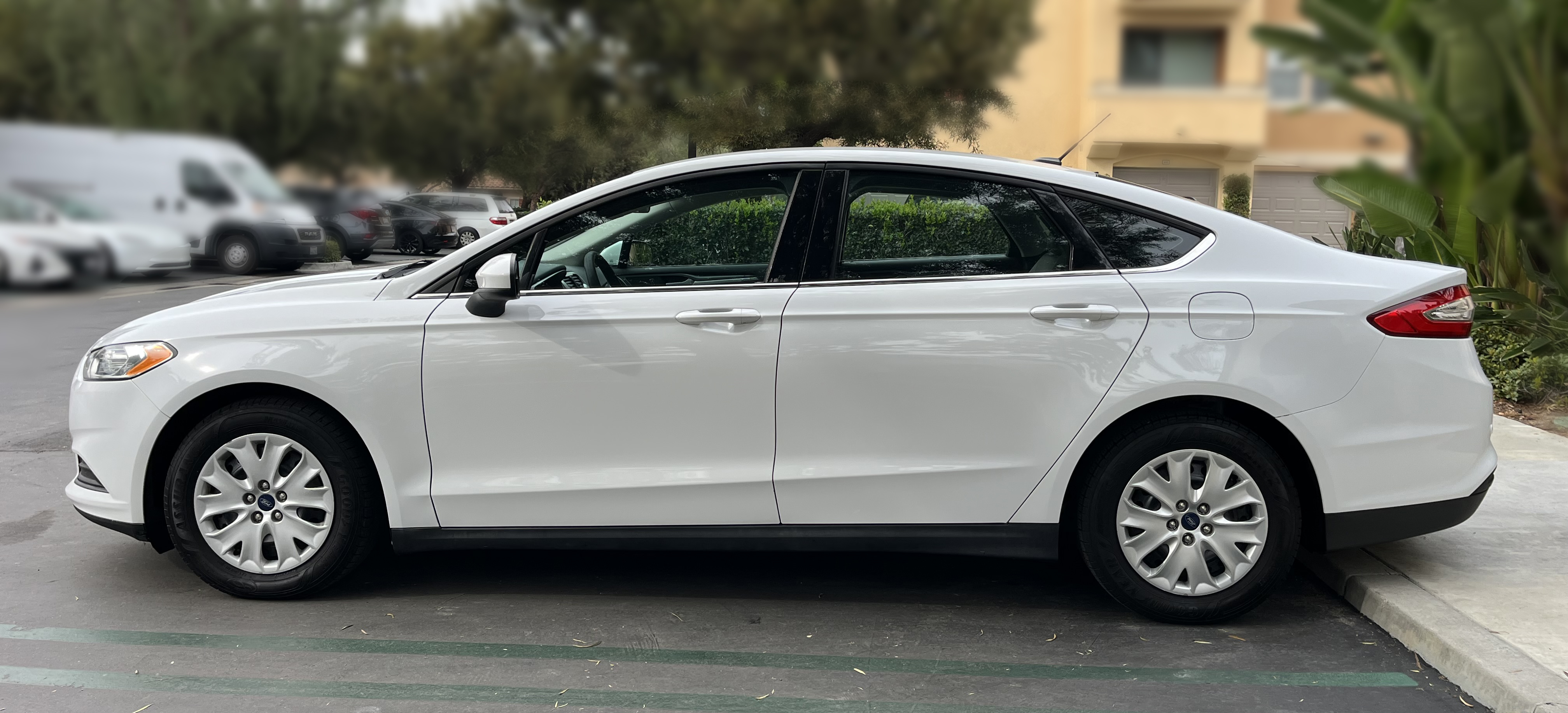 2014 Ford Fusion S