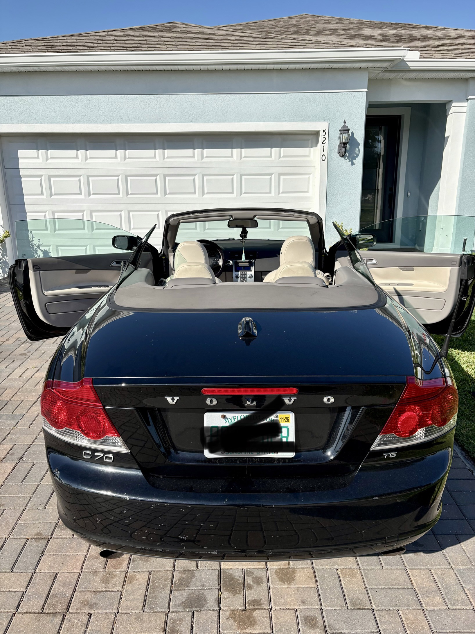 Used 2009 Volvo C70 T5