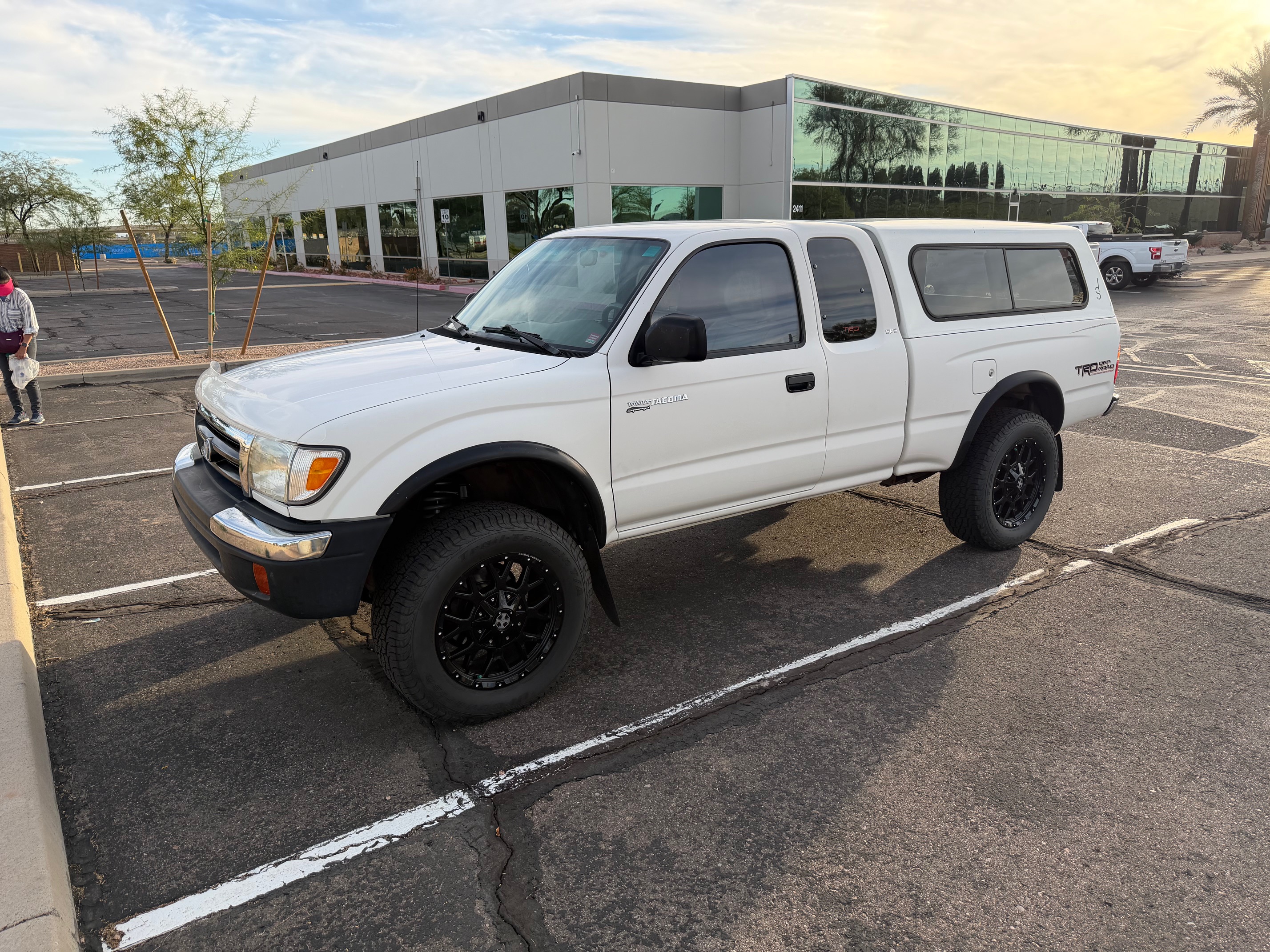 Used 2000 Toyota Tacoma 4x4 Xtracab V6