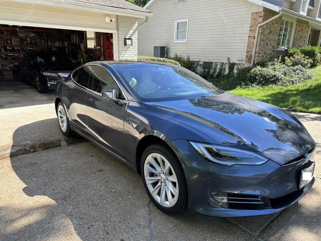 Tesla Cars for Sale in Saint Louis, MO (Test Drive at Home) - Kelley Blue  Book