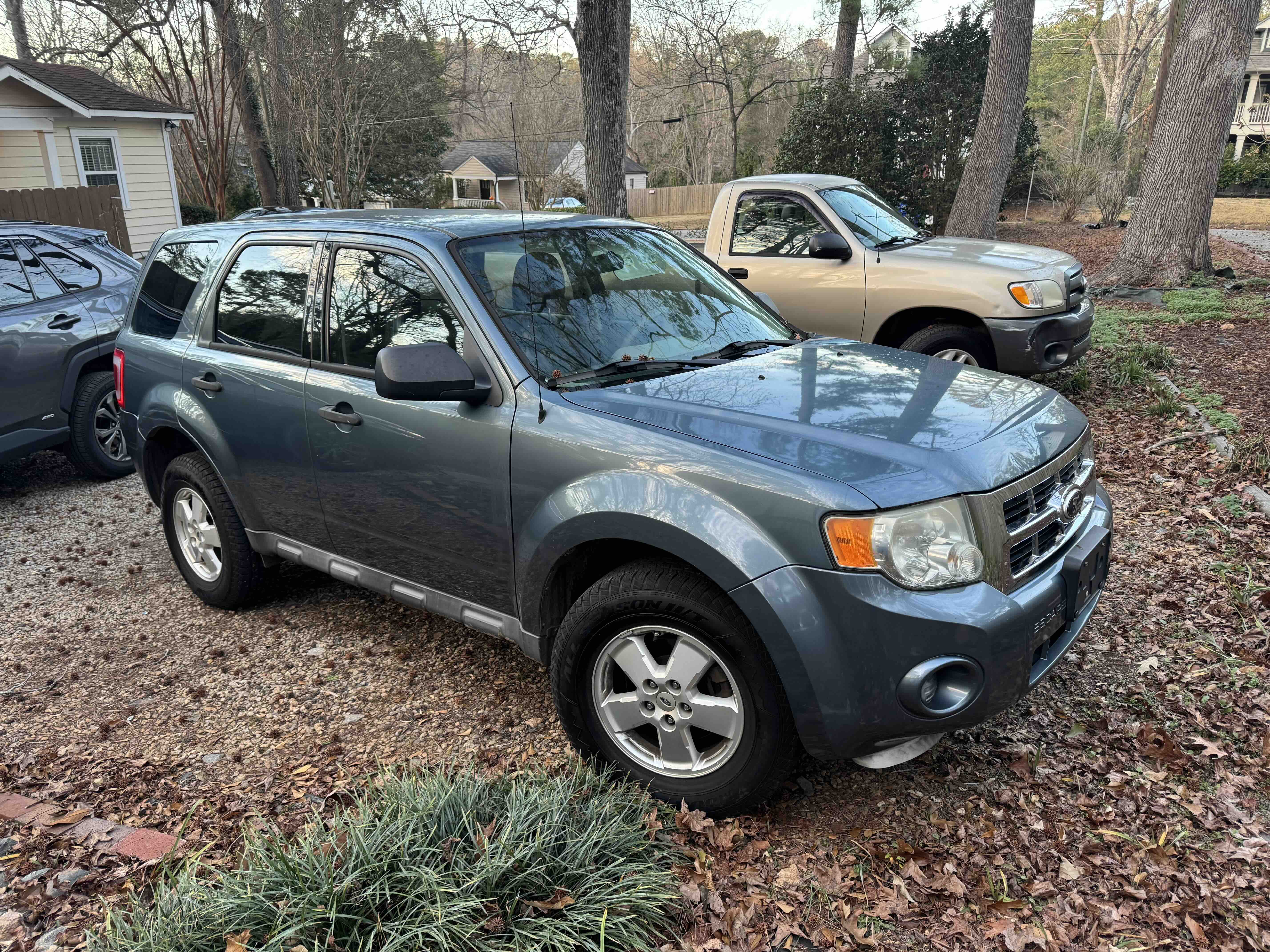2010 Ford Escape XLS