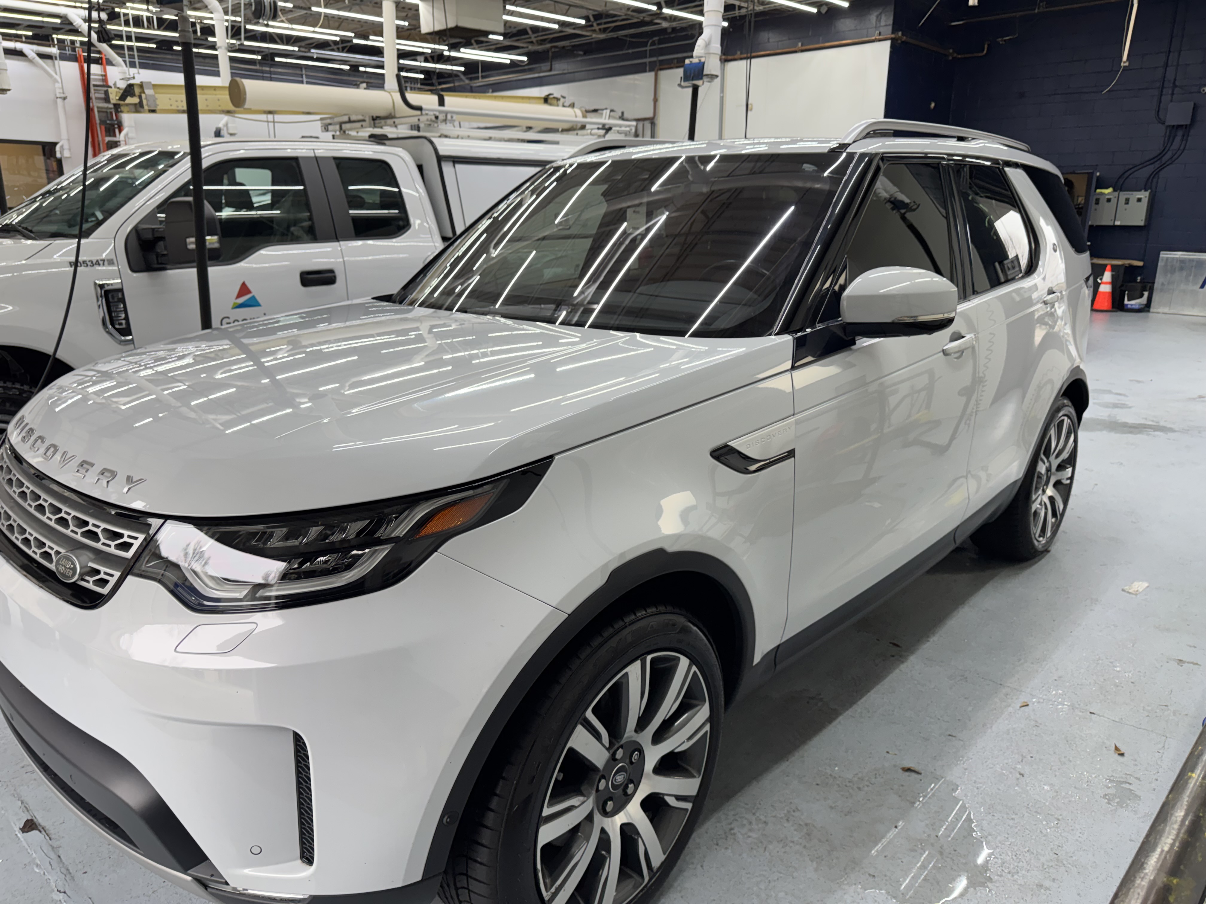 2018 Land Rover Discovery HSE Luxury