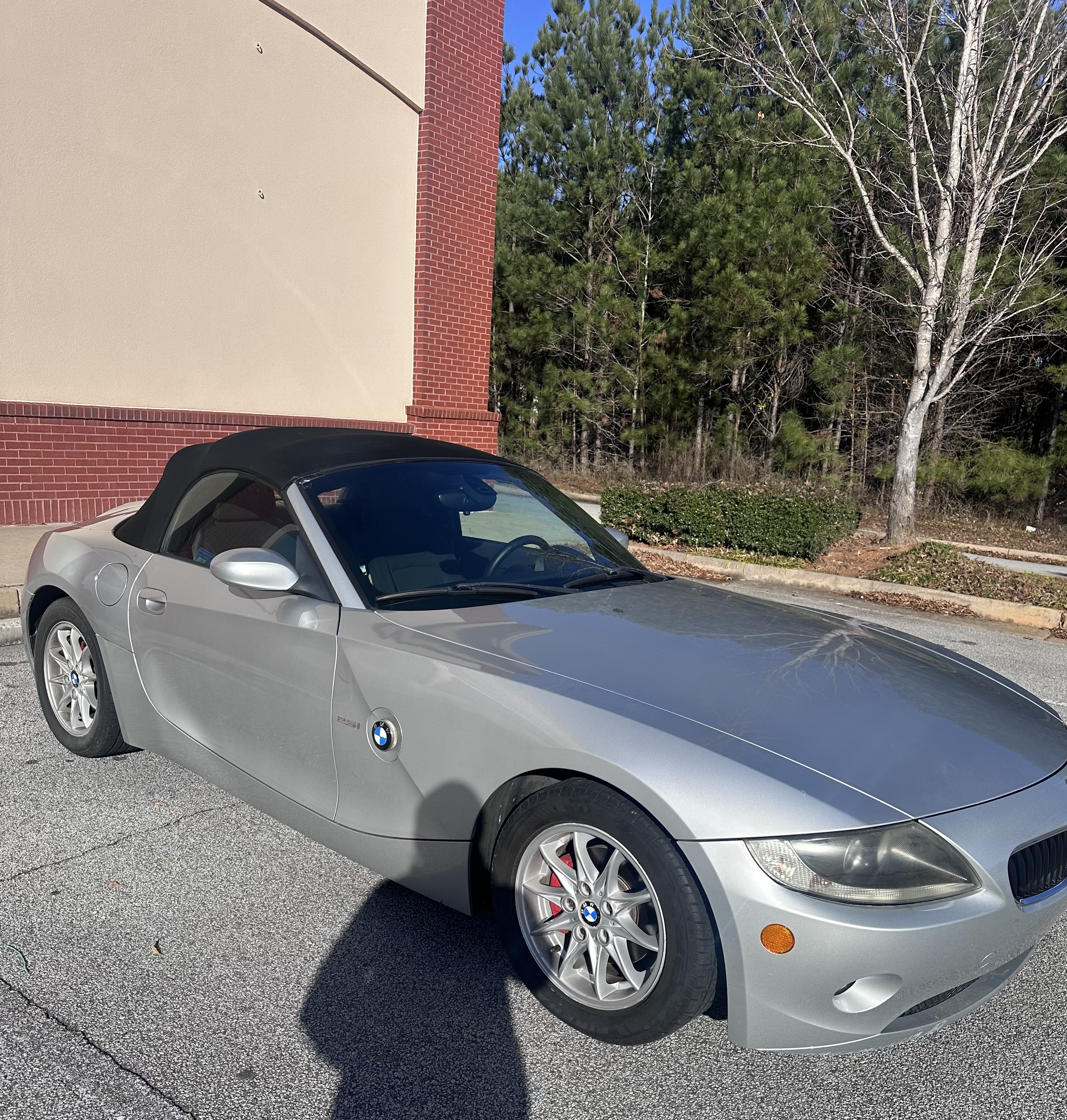 Used 2005 BMW Z4 2.5i