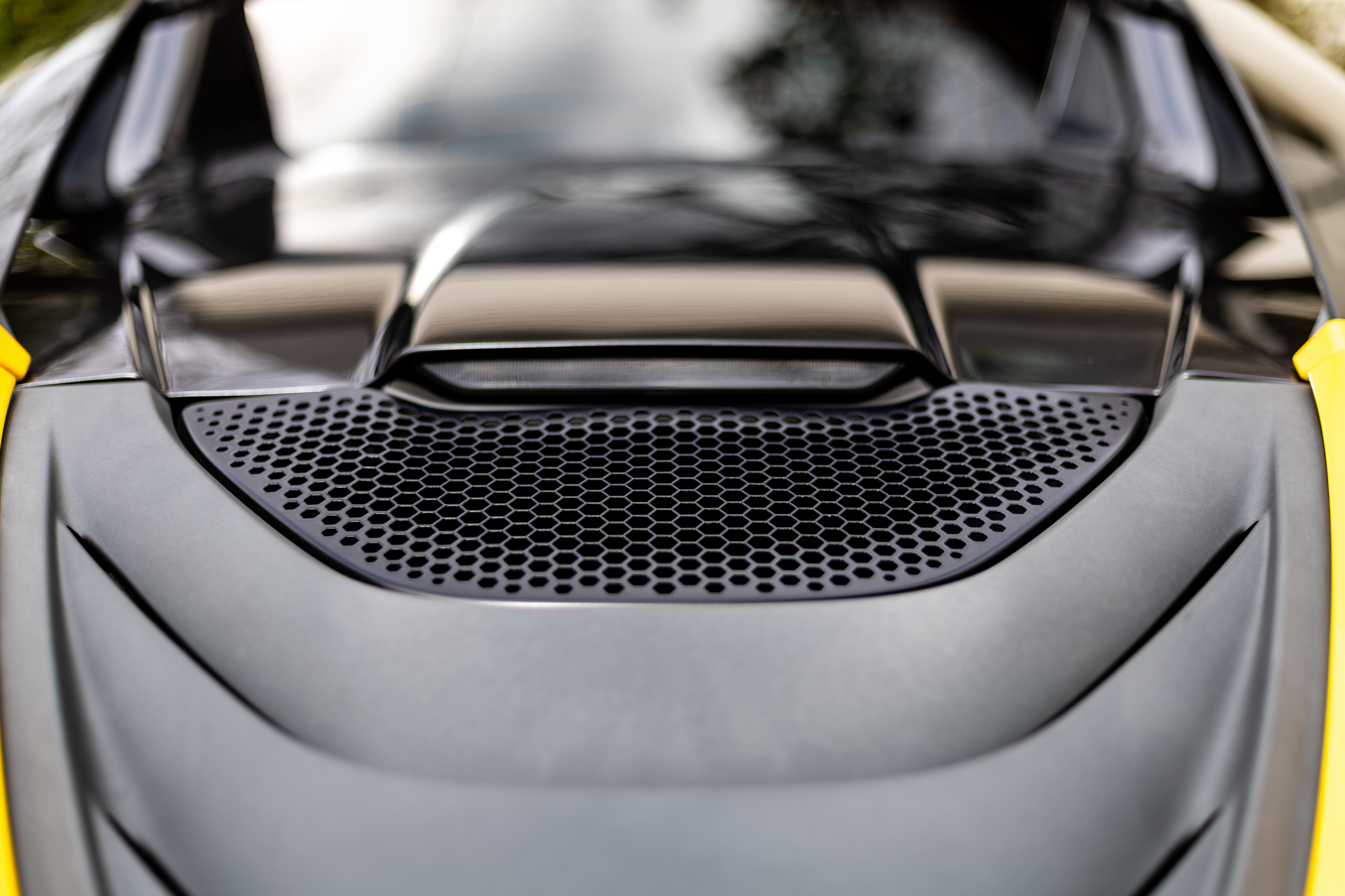 Used 2019 McLaren 720S Performance photo 14