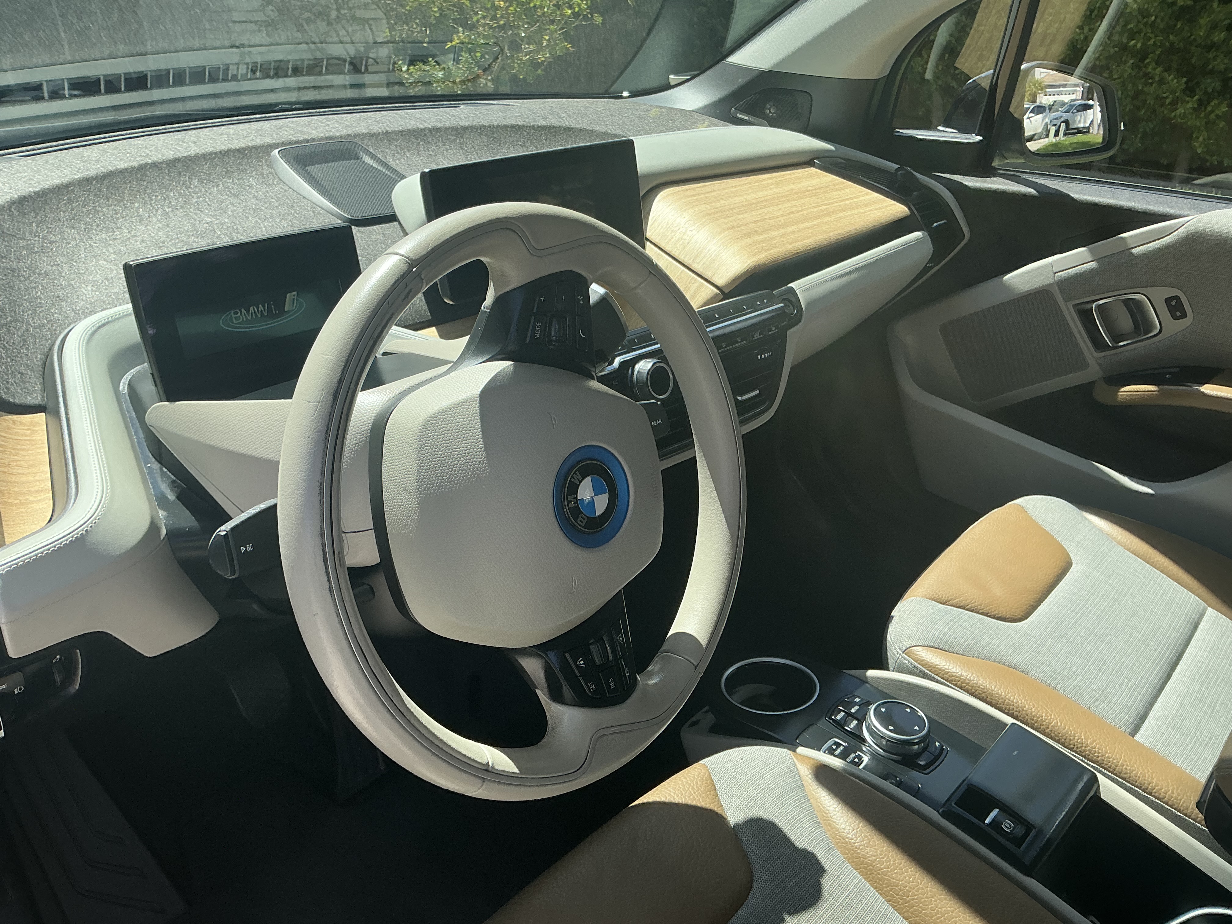2016 BMW i3 w/ Range Extender