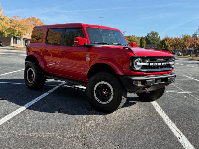 2024 Ford Bronco Outer Banks