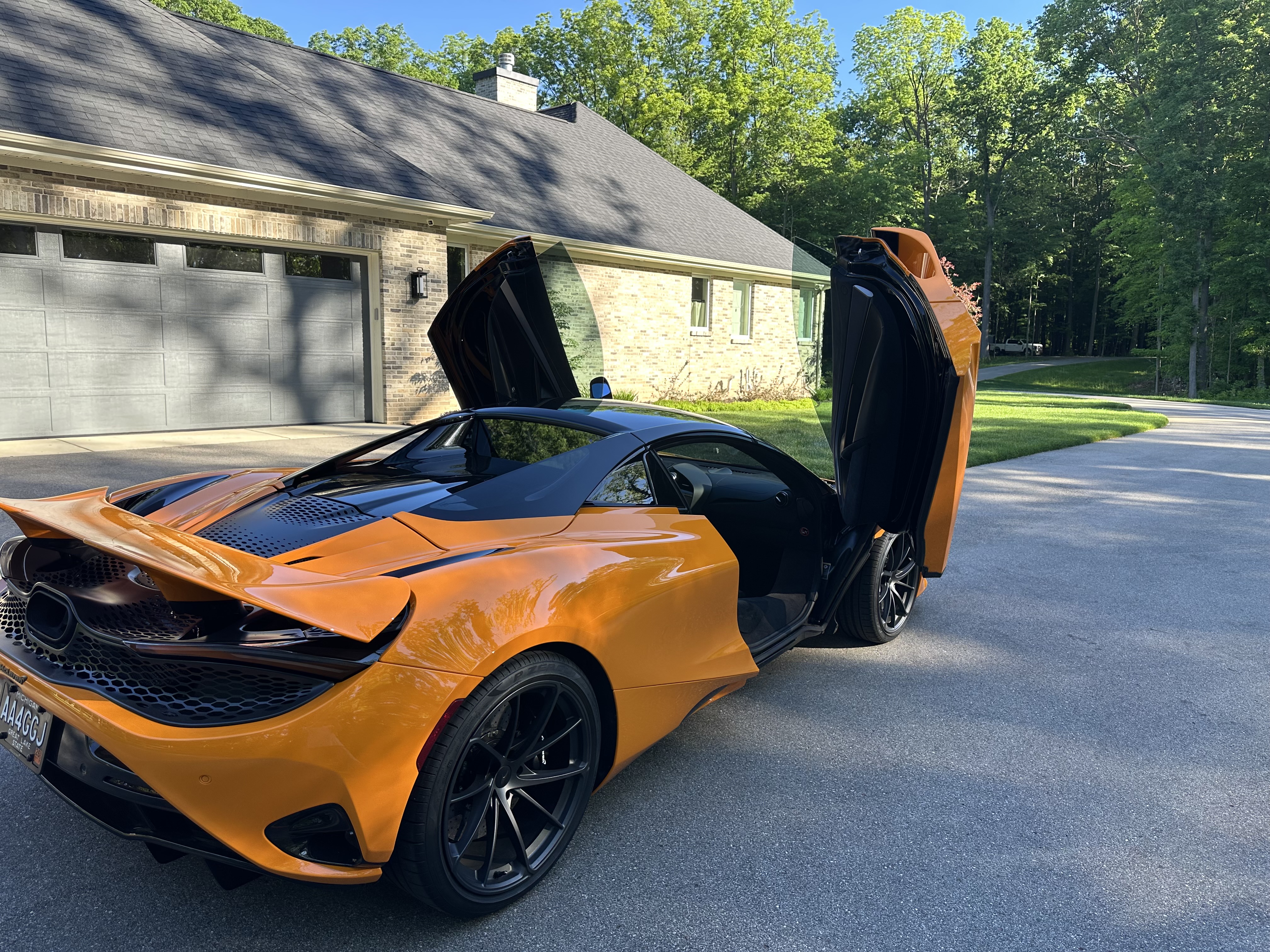 Used 2026 McLaren 750S Spider photo 7