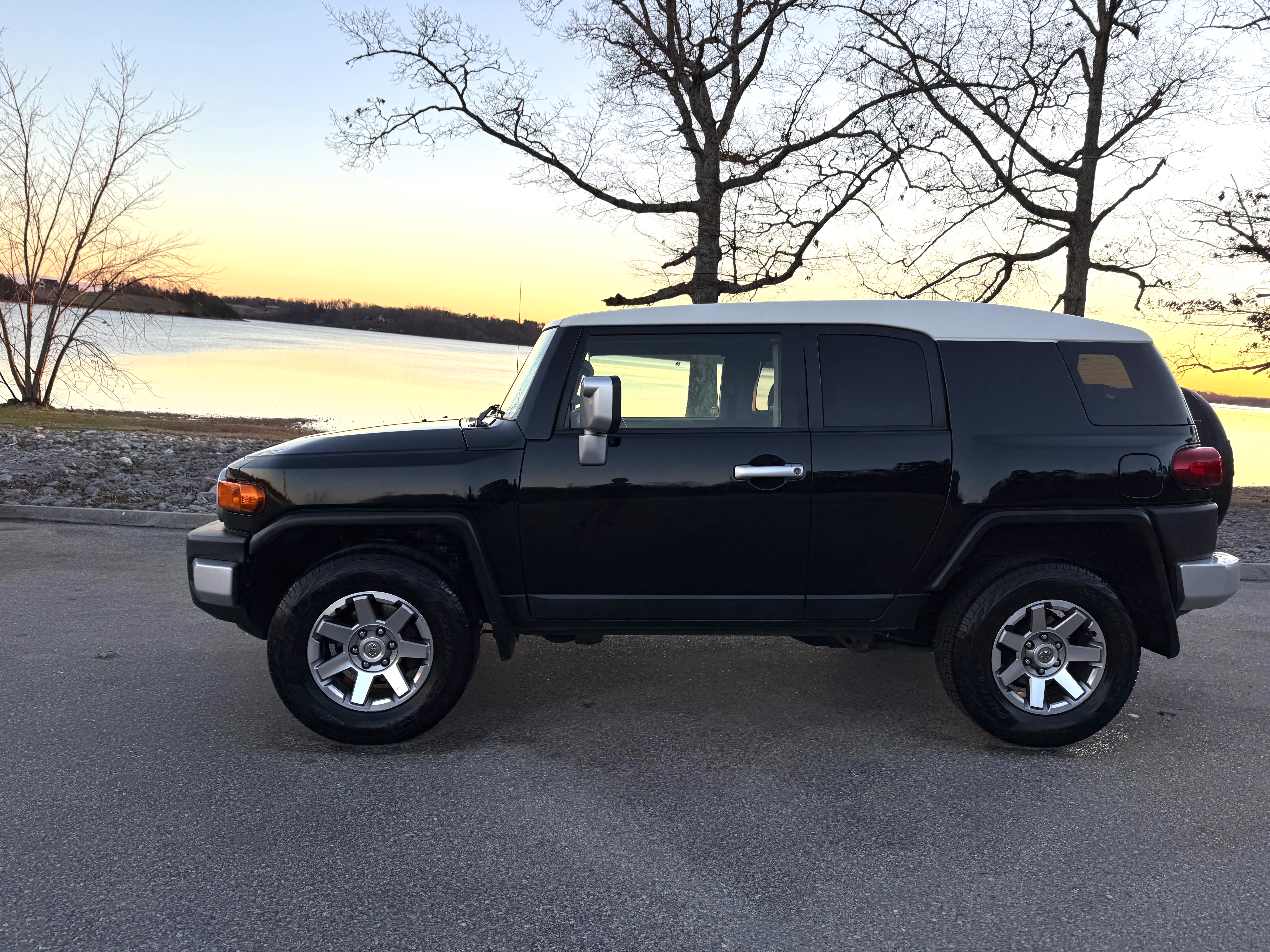 Used 2014 Toyota FJ Cruiser 4WD w/ Convenience Package