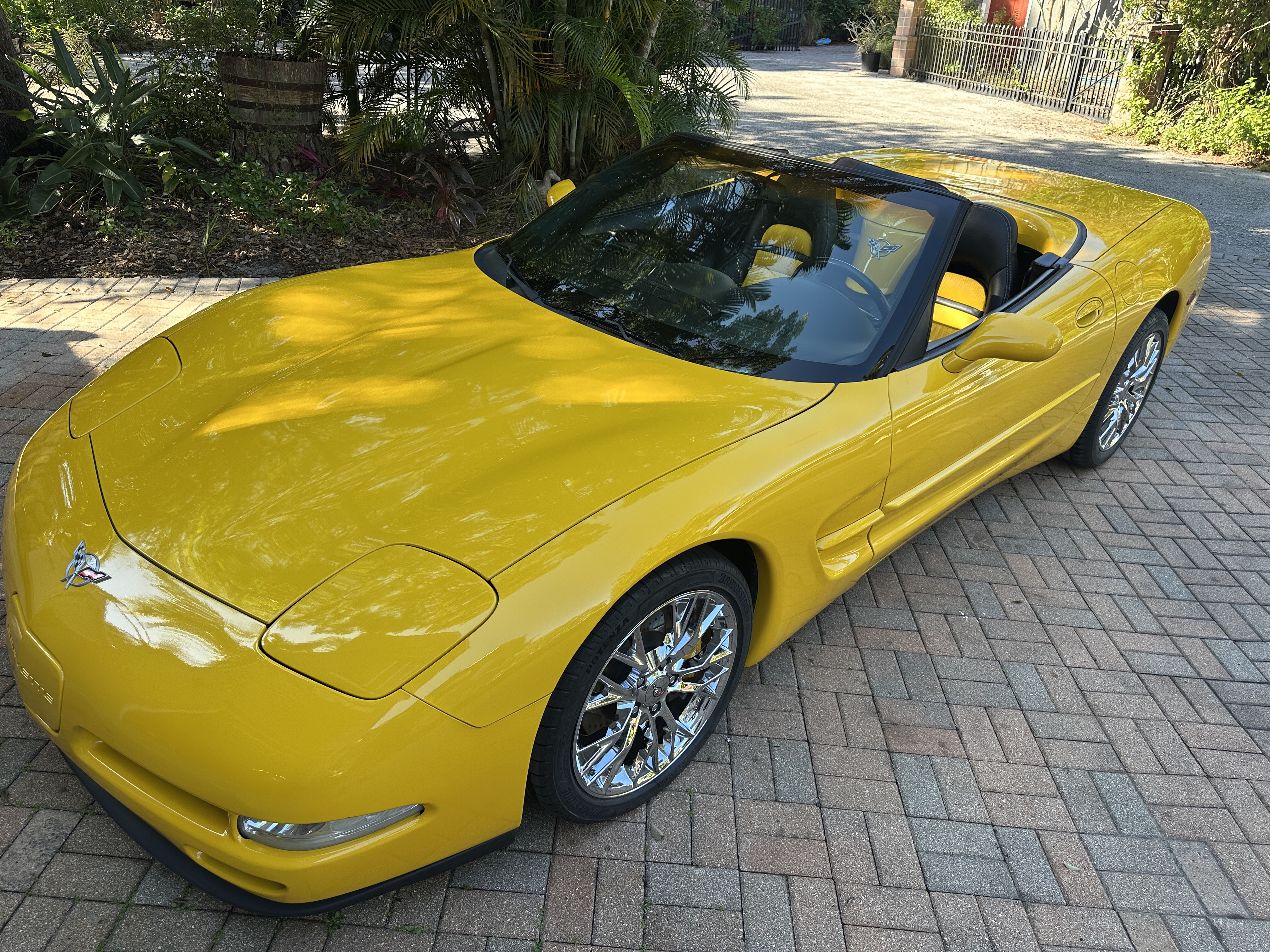 Used 2003 Chevrolet Corvette Convertible w/ Preferred Equipment Group1
