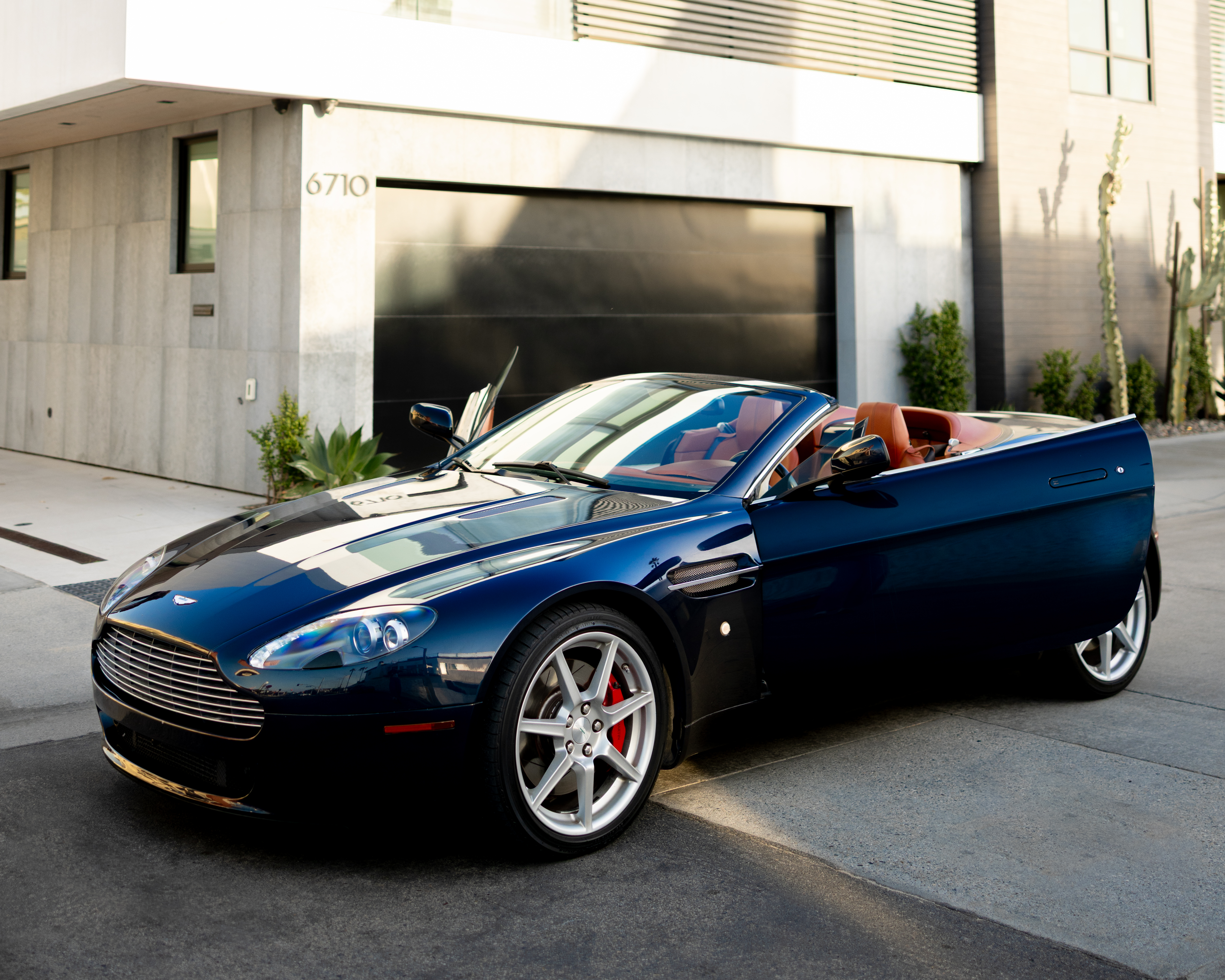 Used 2007 Aston Martin V8 Vantage Roadster