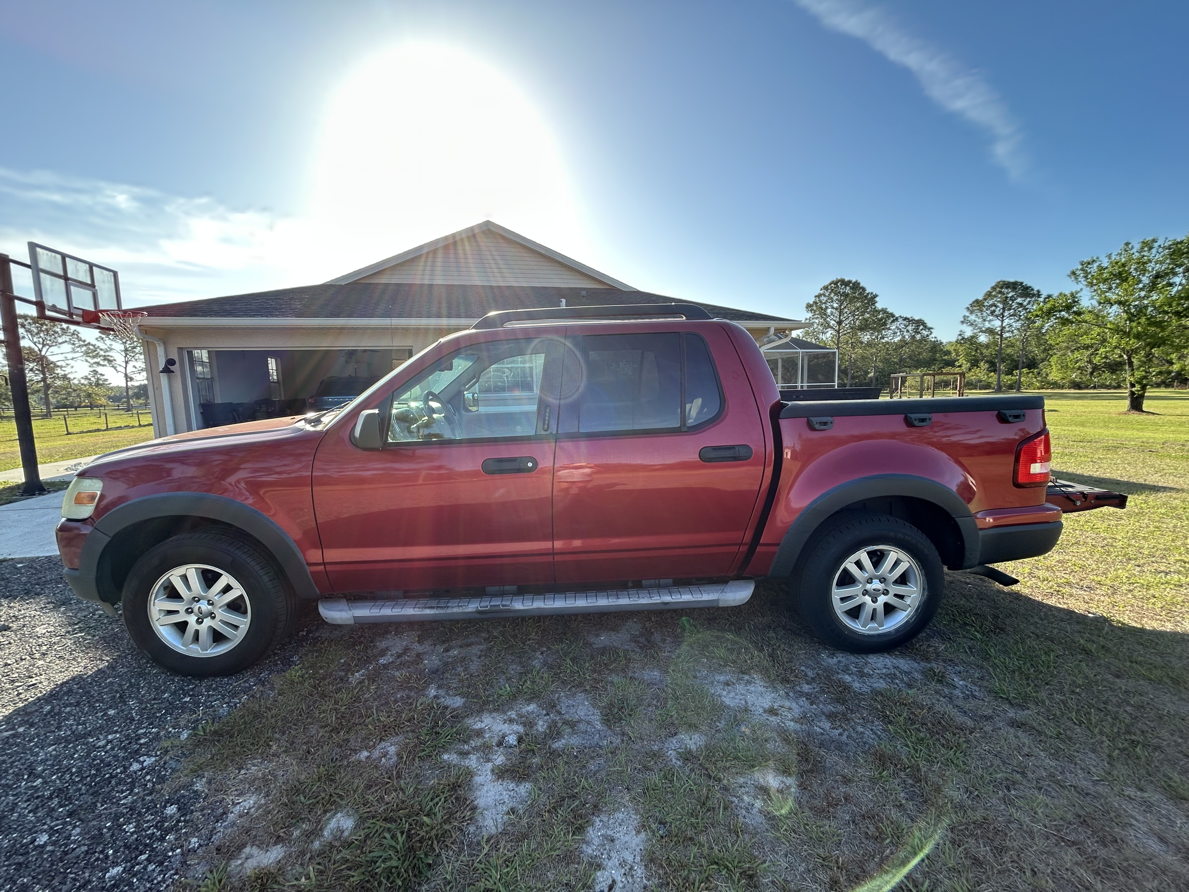 Used Ford Explorer Sport Trac for Sale in Saint Petersburg, FL Used Ford Explorer Sport Trac for Sale in Saint Petersburg, FL