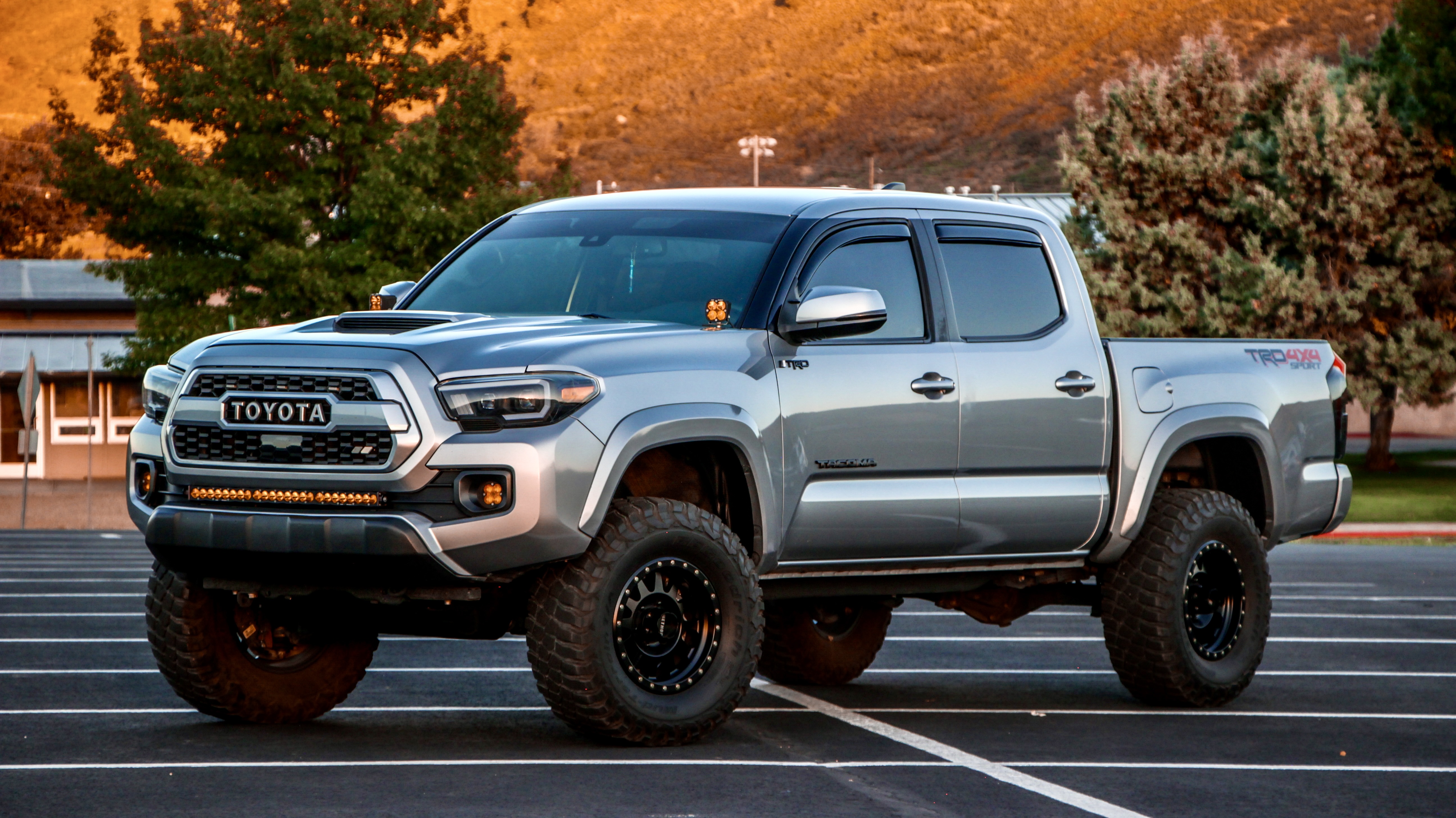 2020 Toyota Tacoma TRD Sport