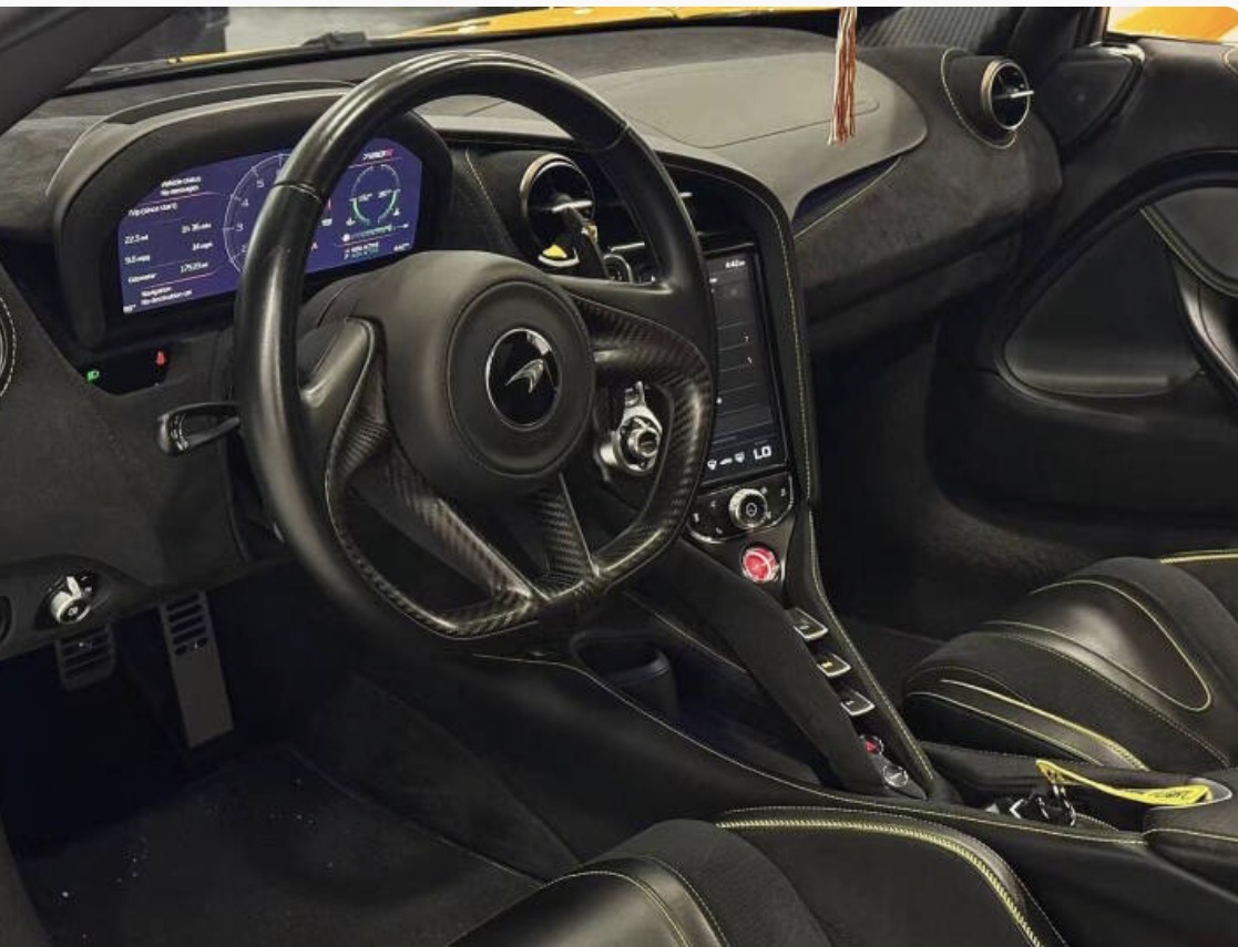 Used 2021 McLaren 720S Spider photo 9
