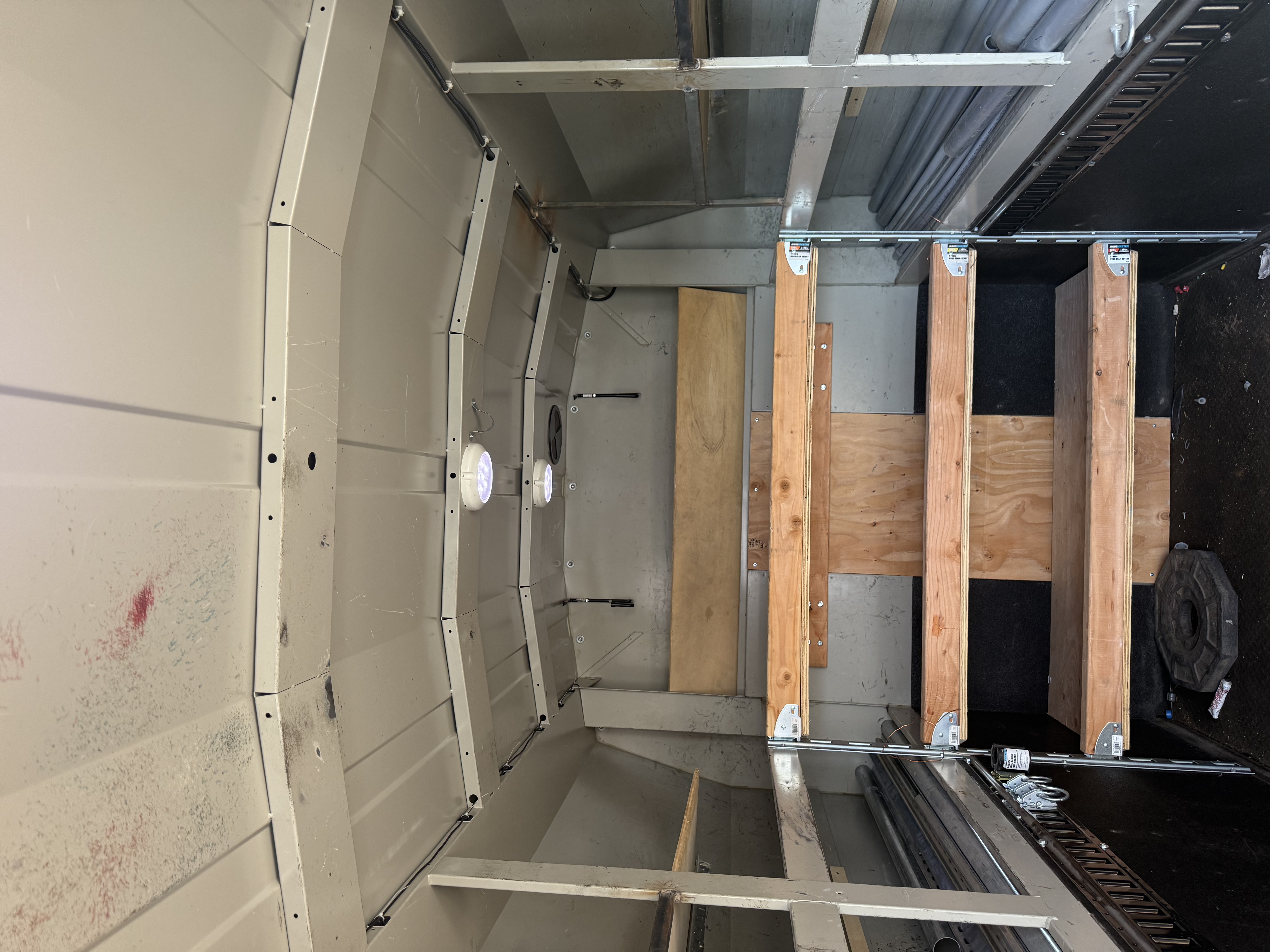 2016 Ford E-350 and Econoline 350 Super Duty