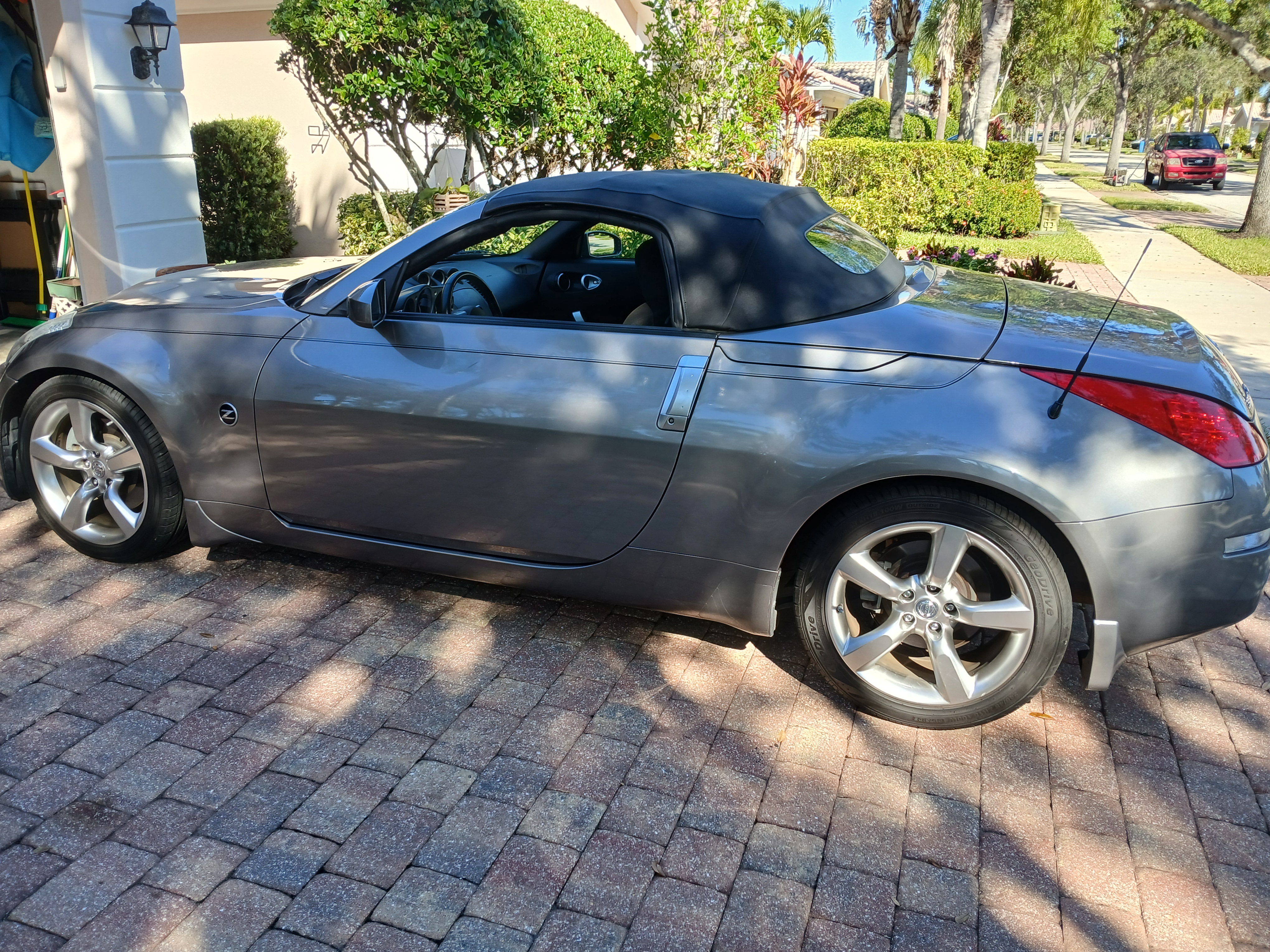 Used 2007 Nissan 350Z Enthusiast