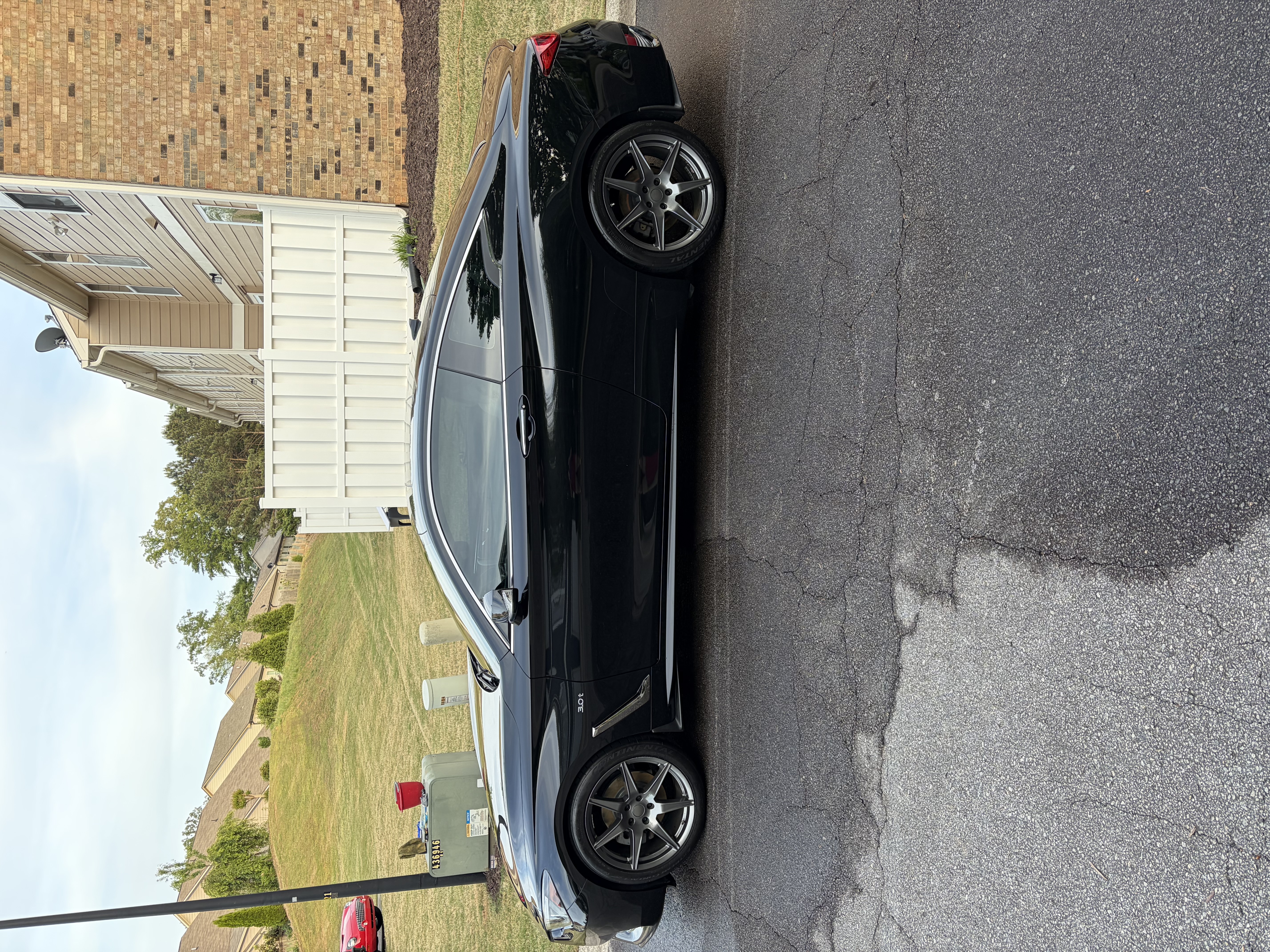 2017 INFINITI Q60 3.0t