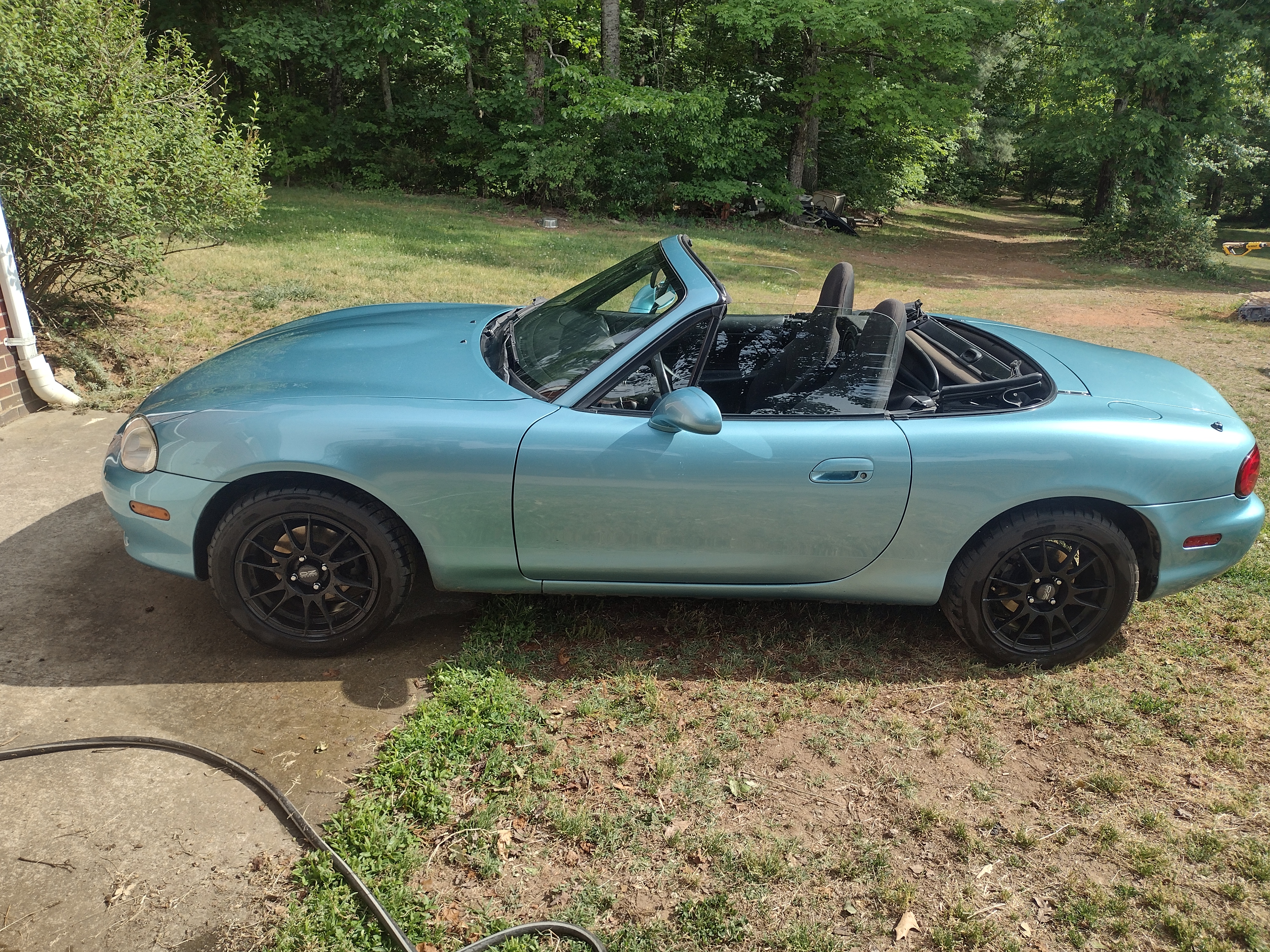 Used 2001 MAZDA MX-5 Miata