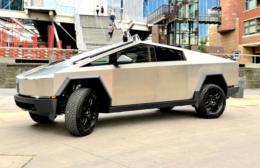 2024 Tesla Cybertruck AWD Crew Cab