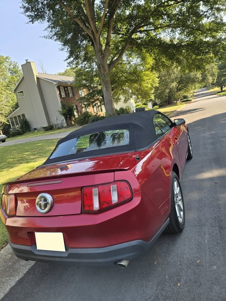 2010 Ford Mustang Convertible