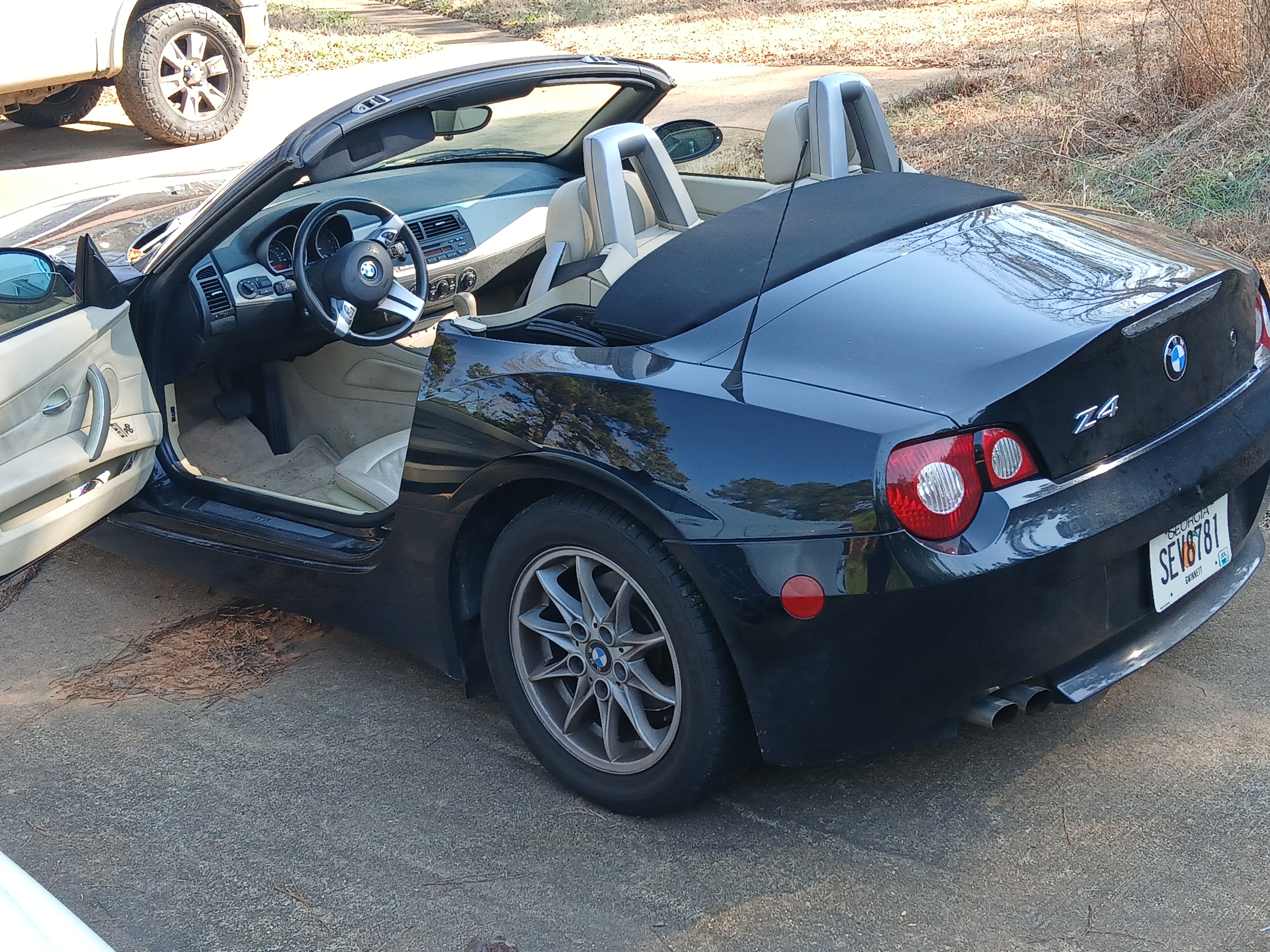 Used 2005 BMW Z4 2.5i