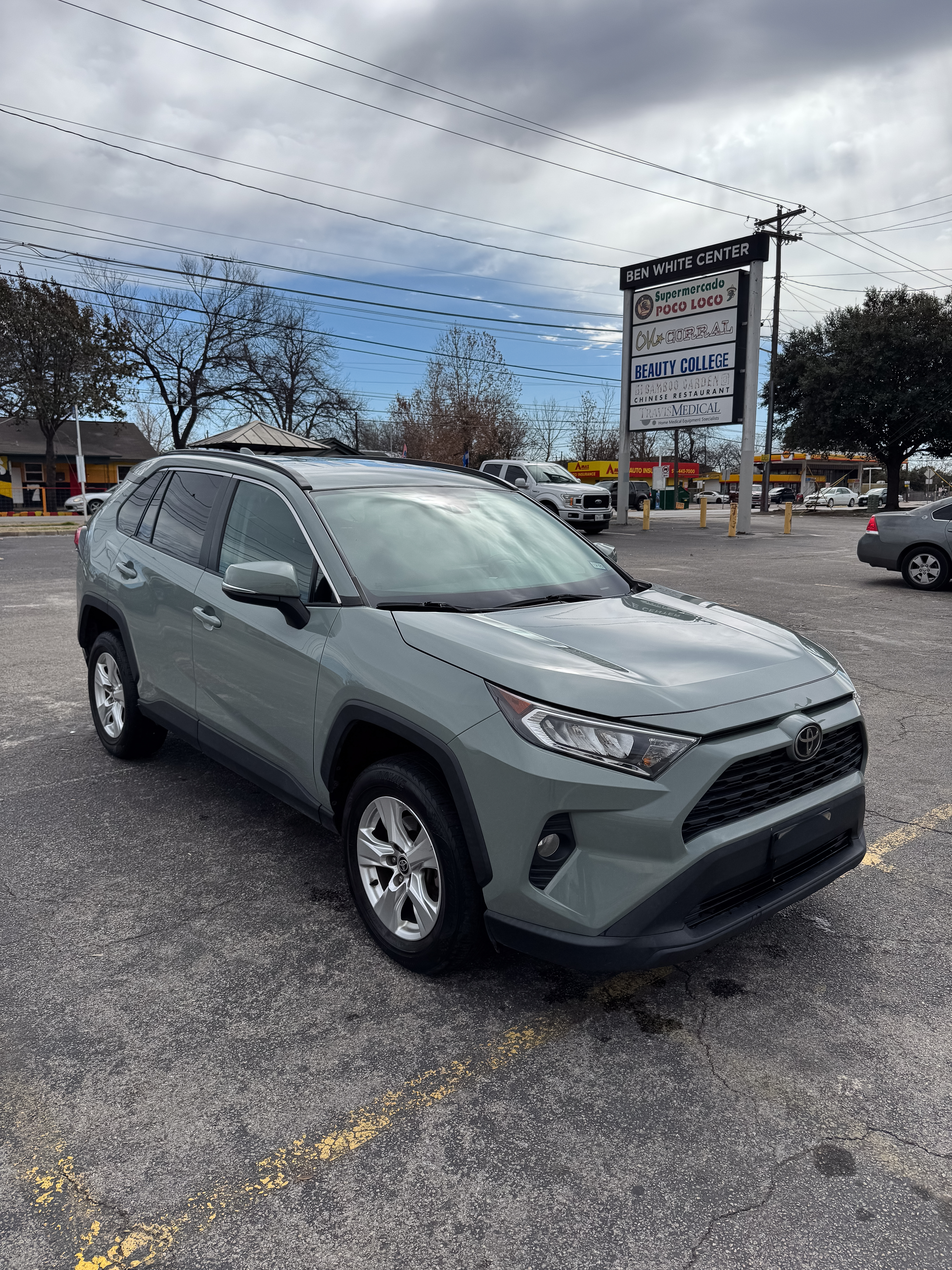 2021 Toyota RAV4 XLE
