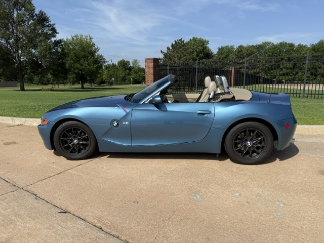 Used 2003 BMW Z4 2.5i