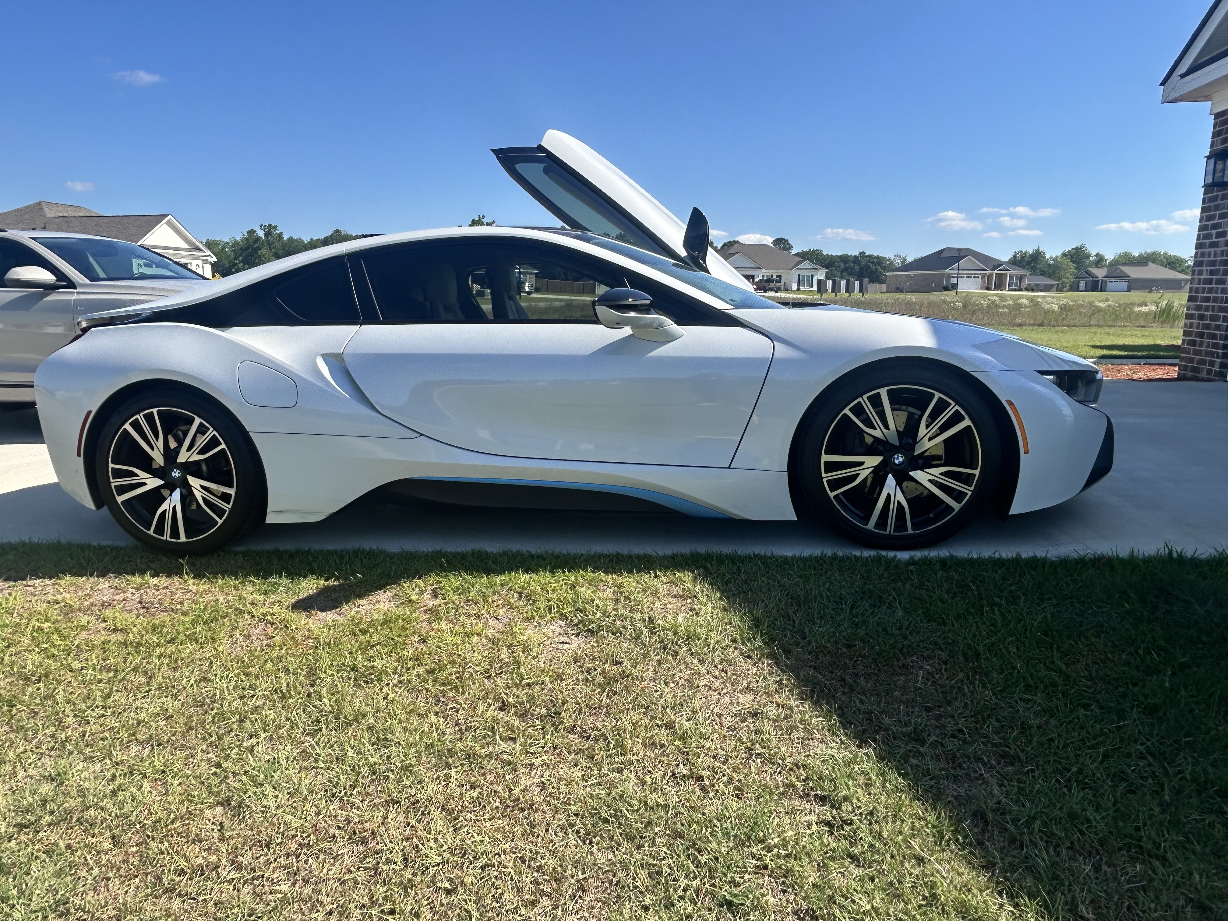 Used 2016 BMW i8