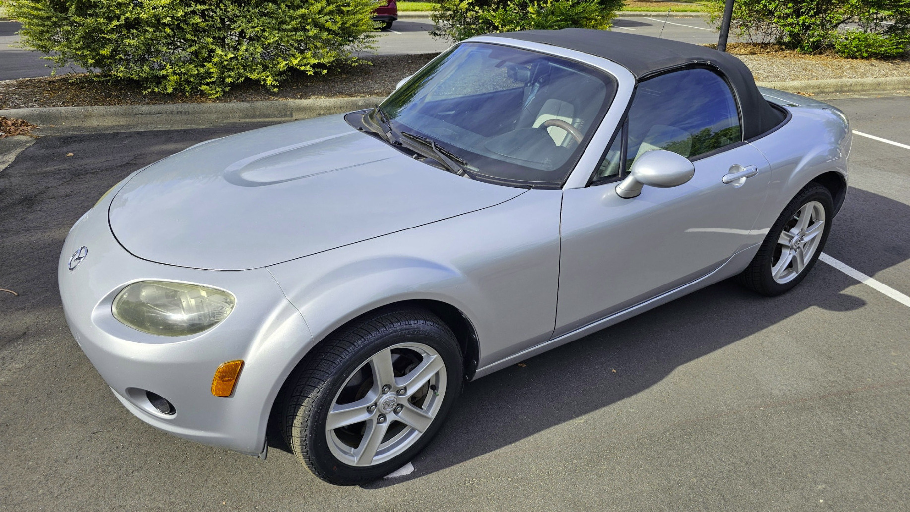 Used 2006 MAZDA MX-5 Miata