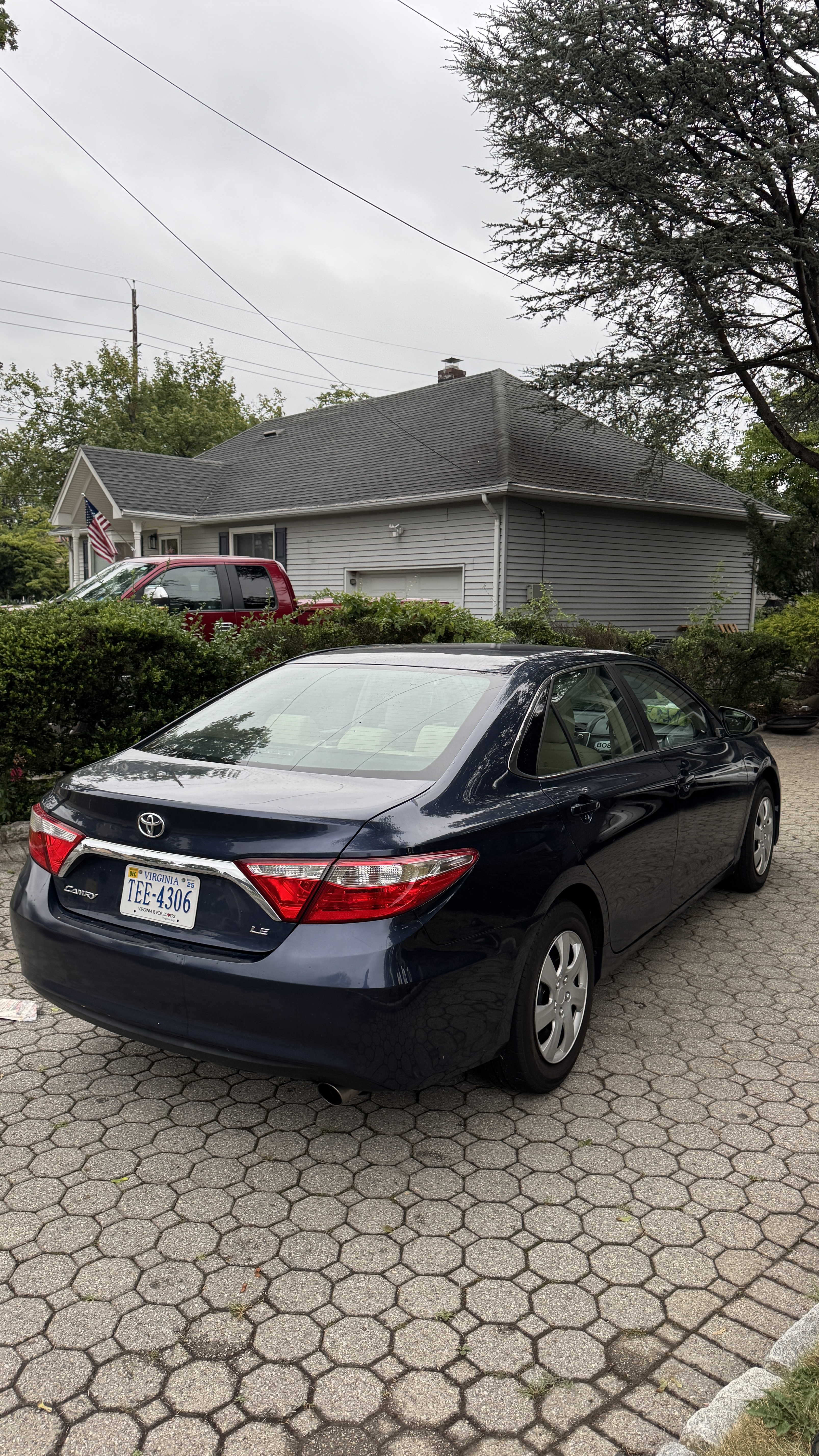 2016 Toyota Camry LE
