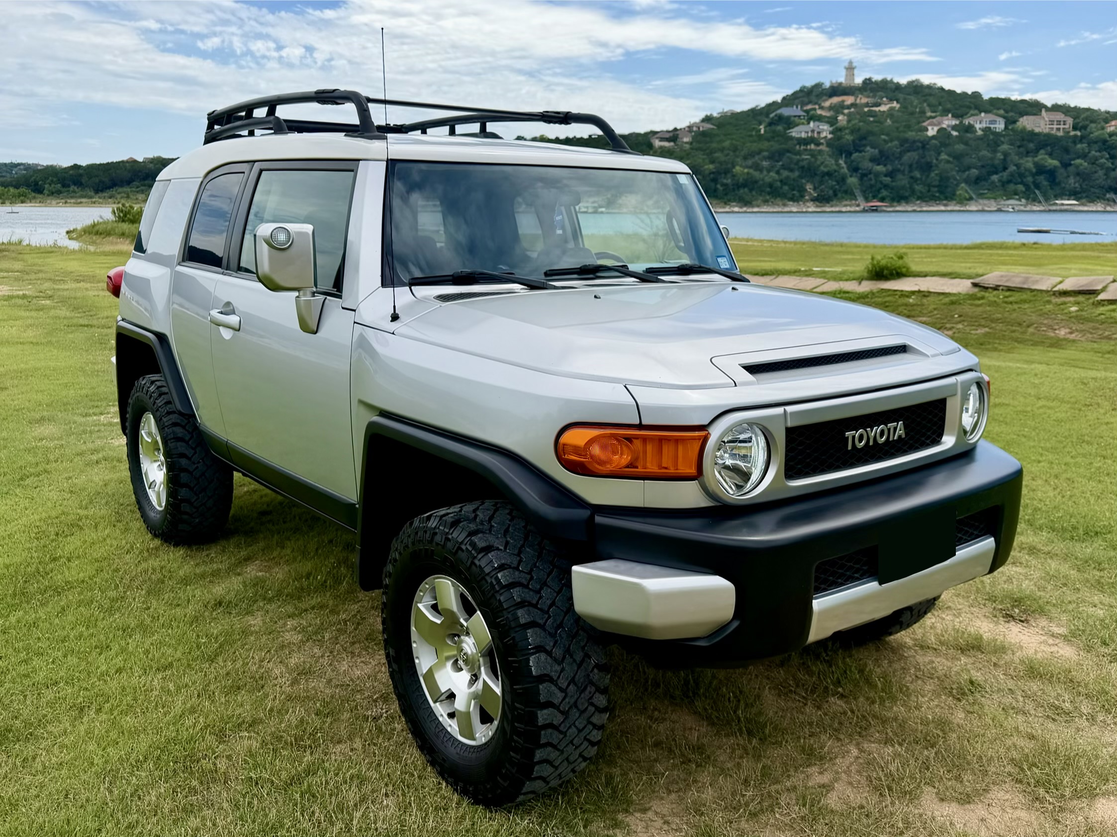 Used 2007 Toyota FJ Cruiser 4WD w/ Upgrade Pkg 2