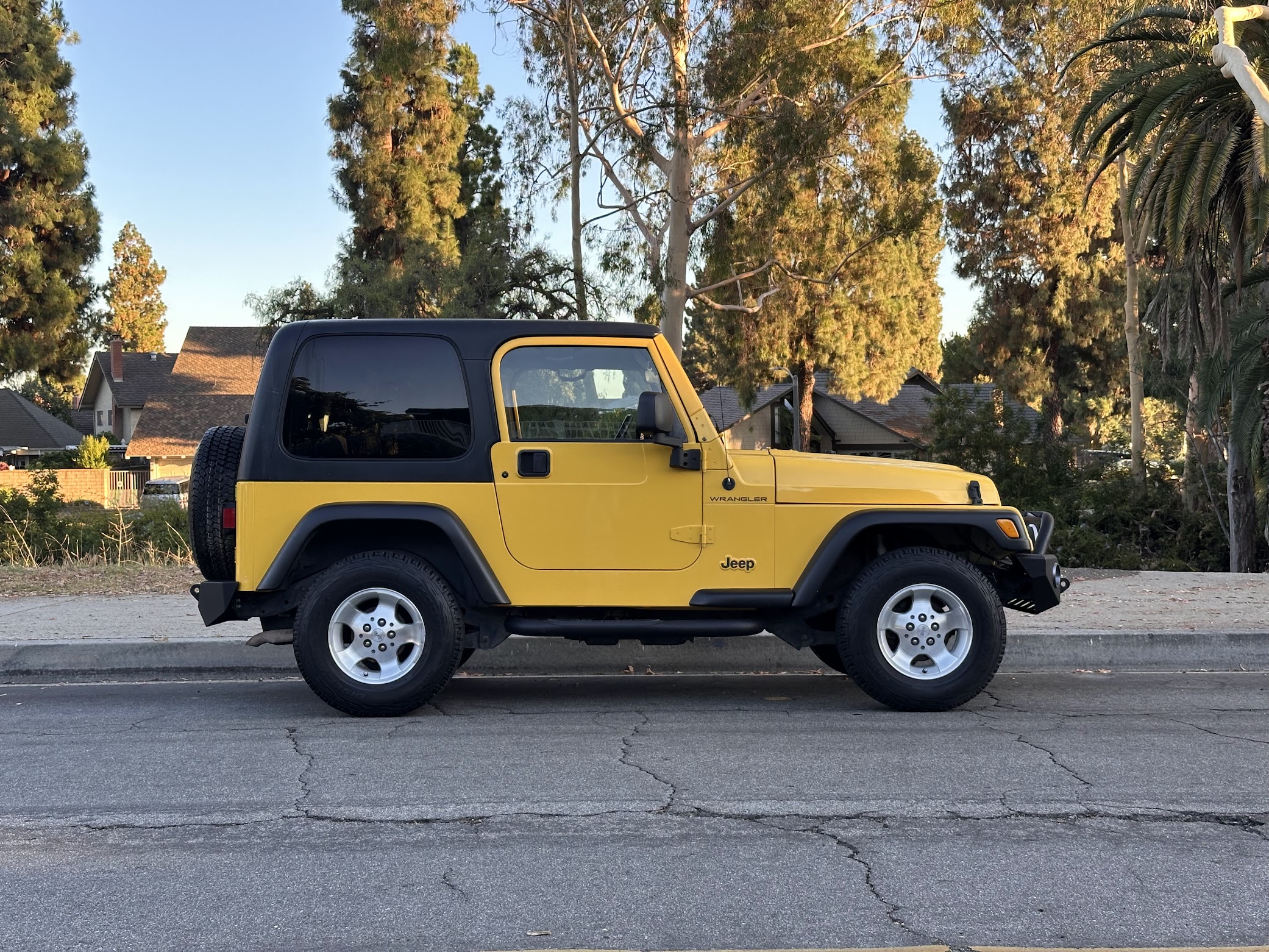Used 2000 Jeep Wrangler SE