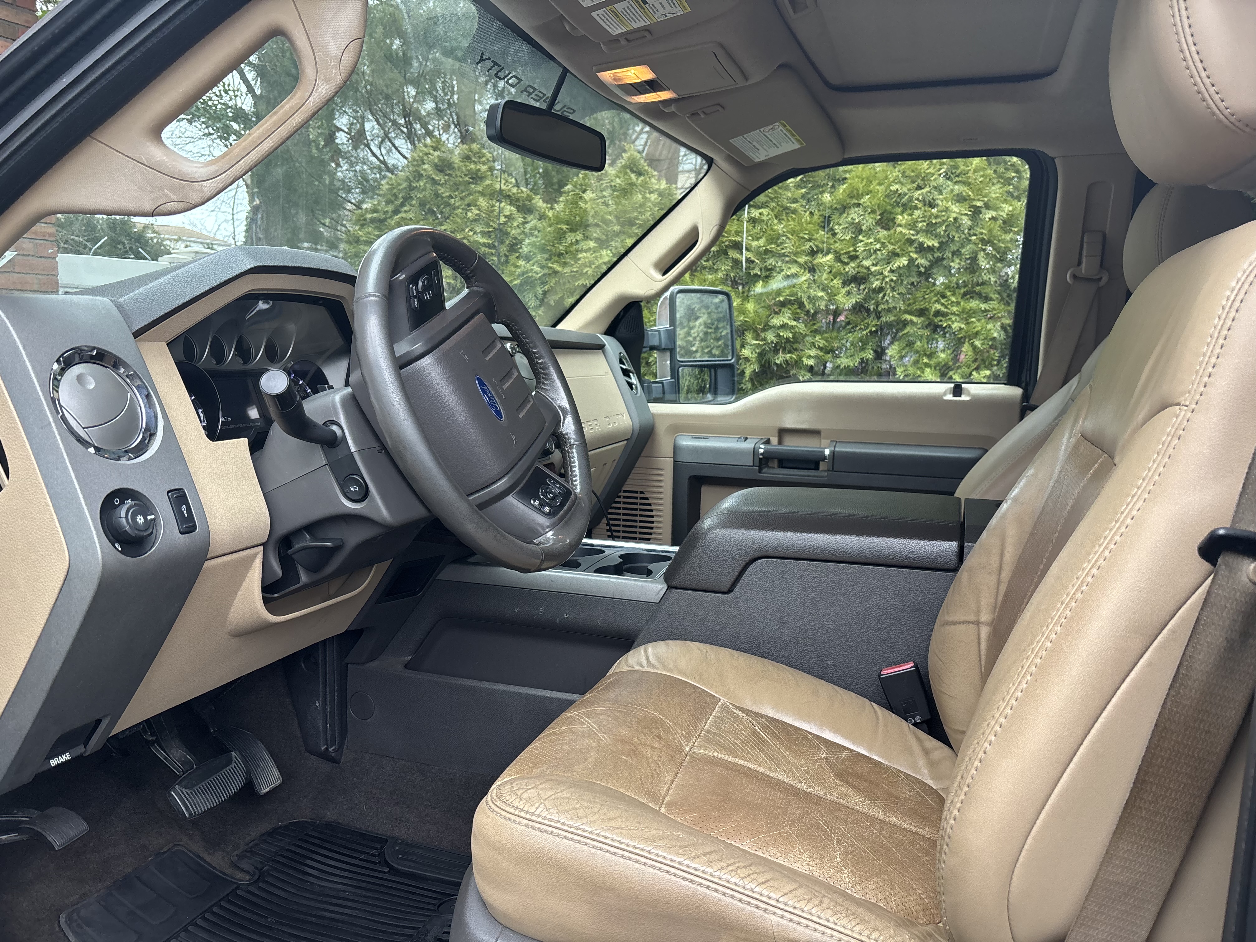 2011 Ford F350 Lariat