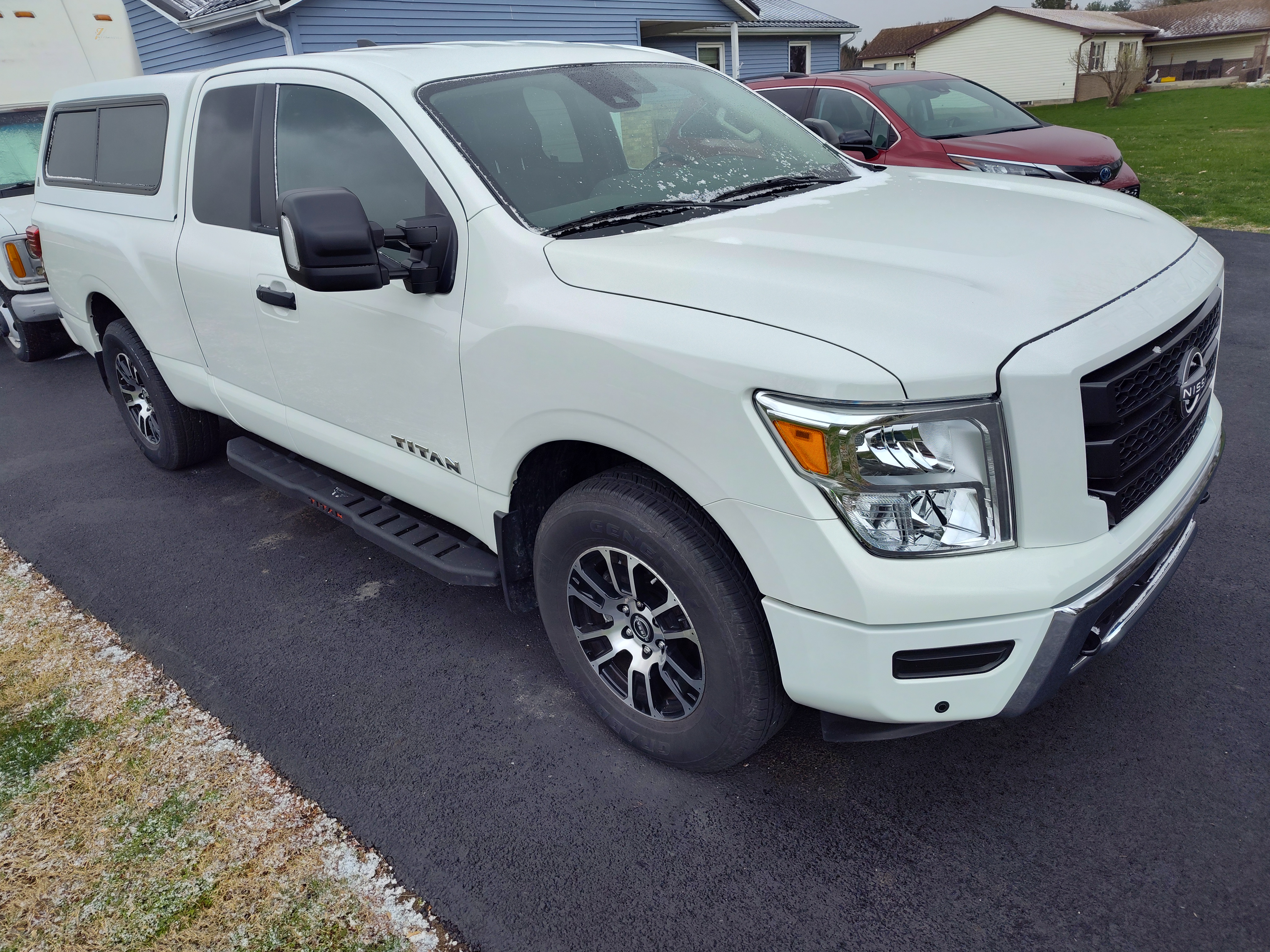 2024 Nissan Titan SV