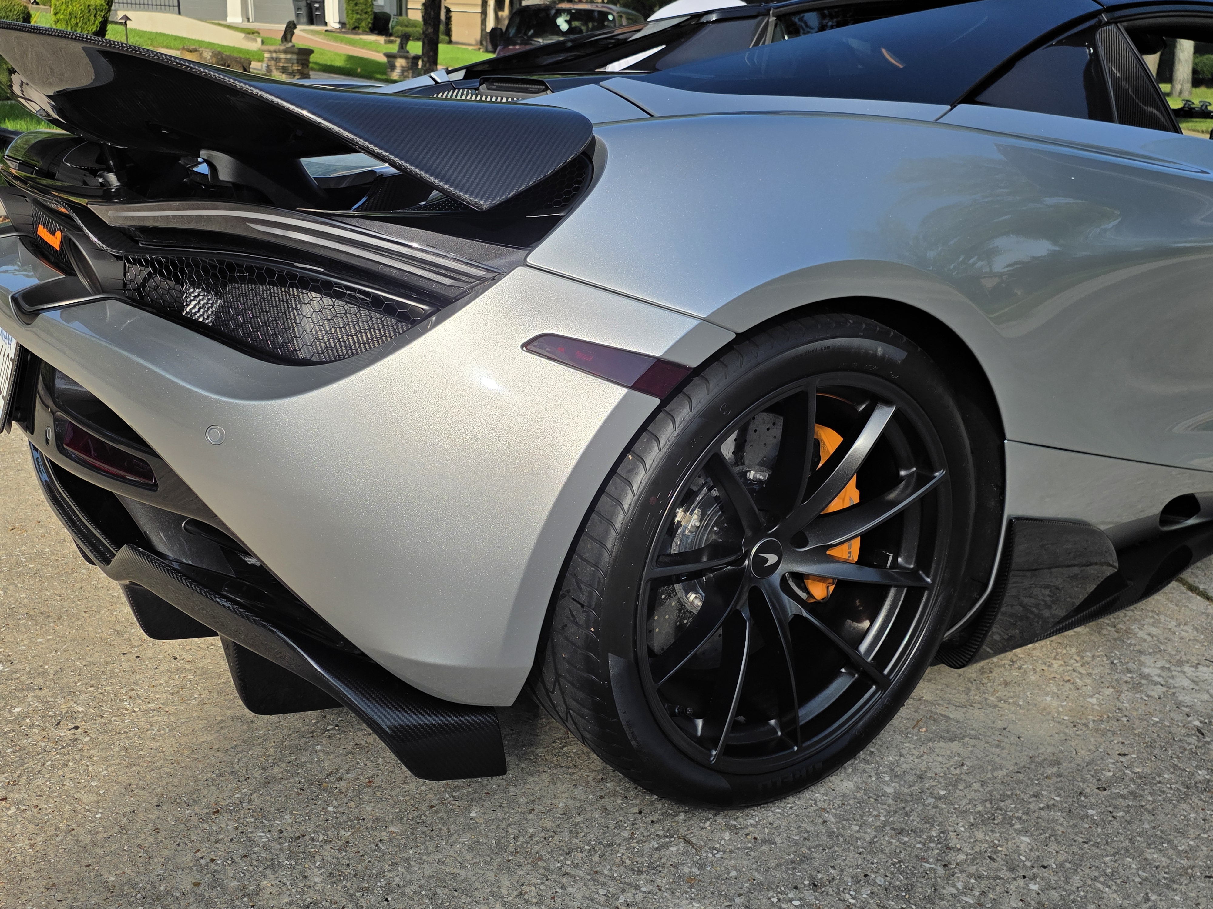 Used 2020 McLaren 720S Spider photo 4