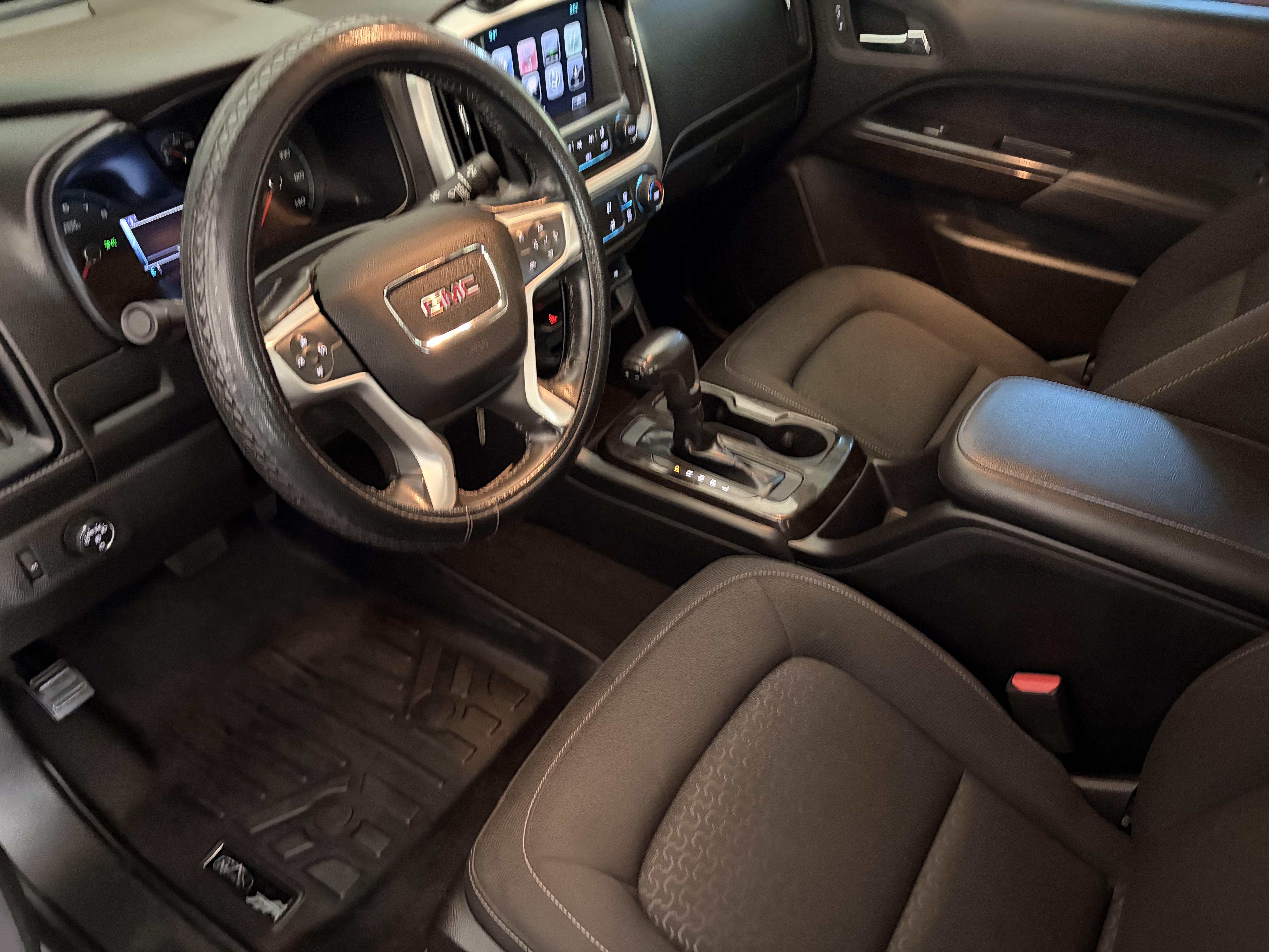 2017 GMC Canyon SLE
