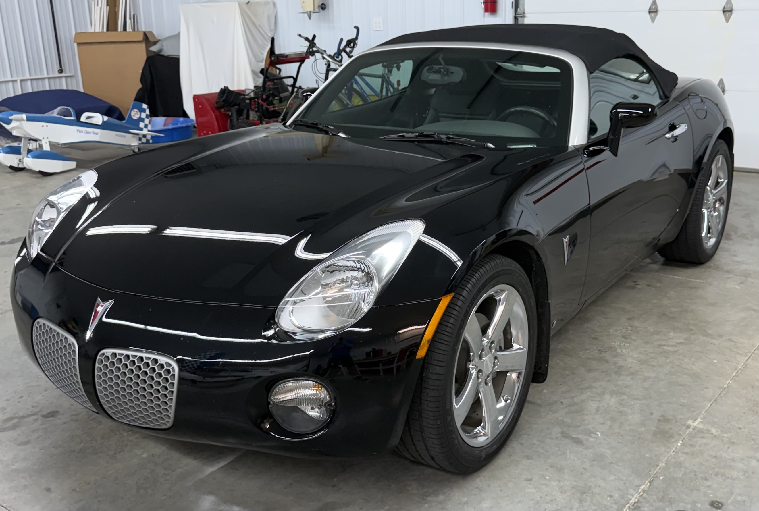 Used 2008 Pontiac Solstice Convertible w/ Premium Package