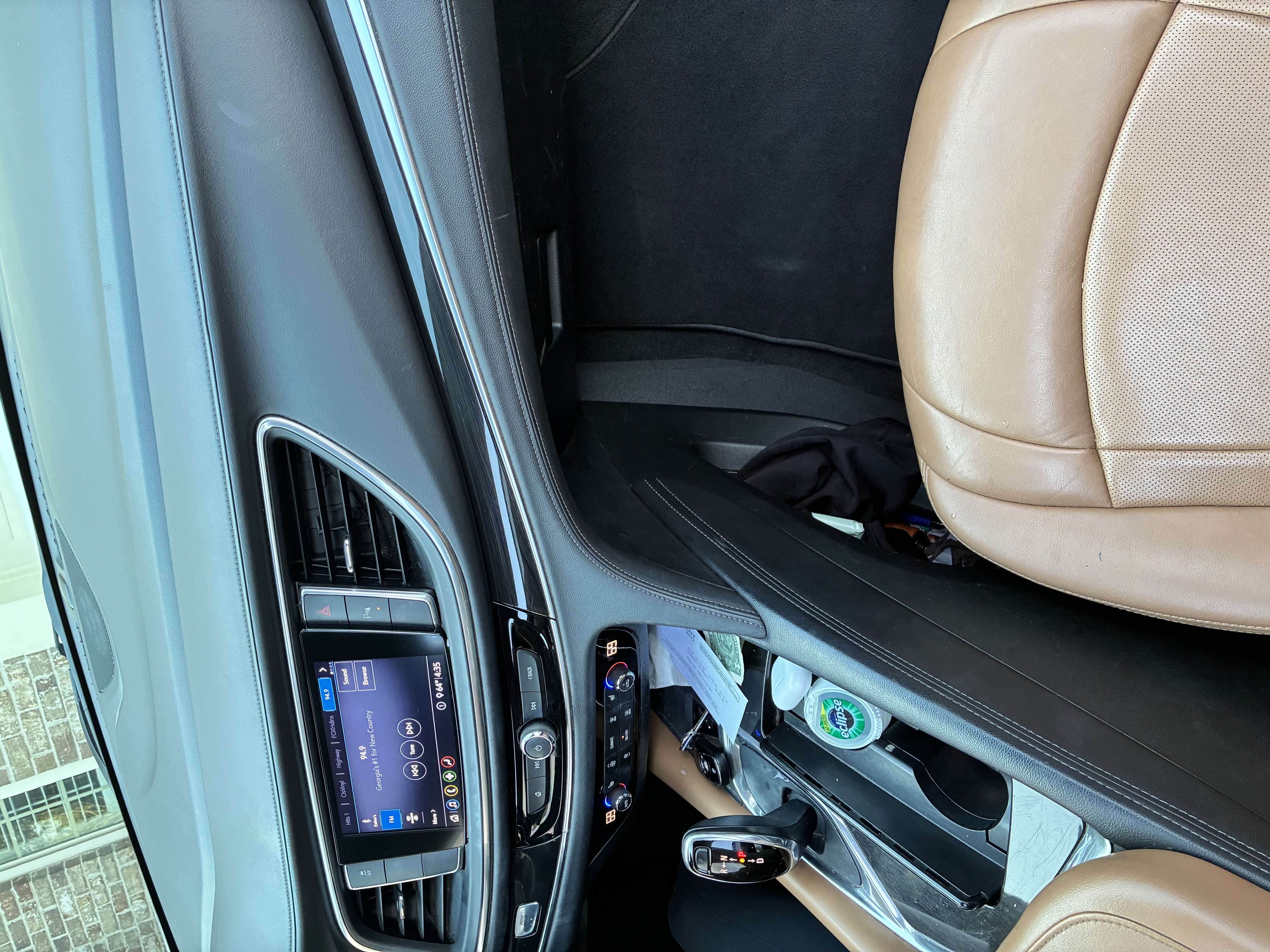 2020 Buick Enclave Essence