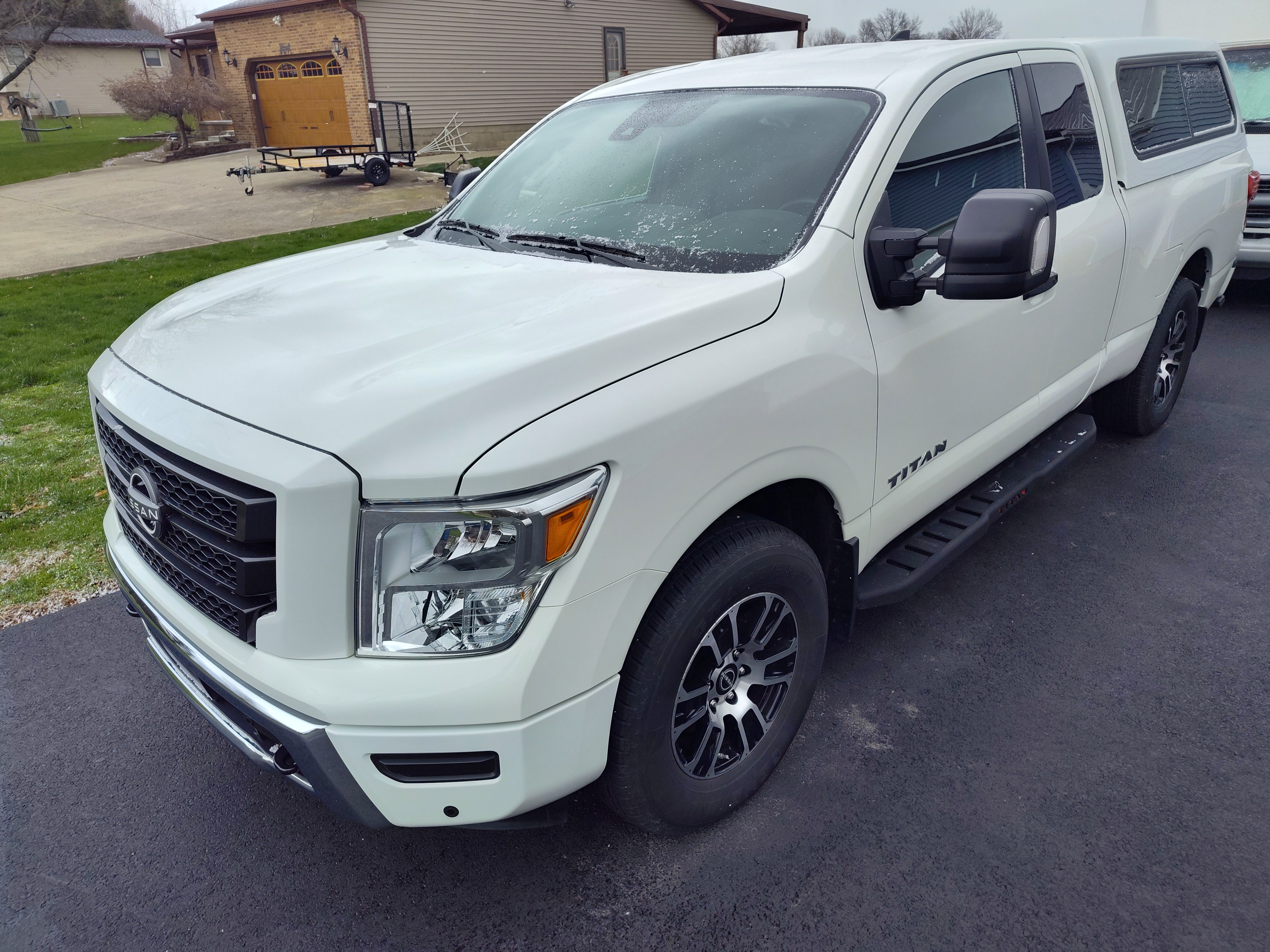 2024 Nissan Titan SV