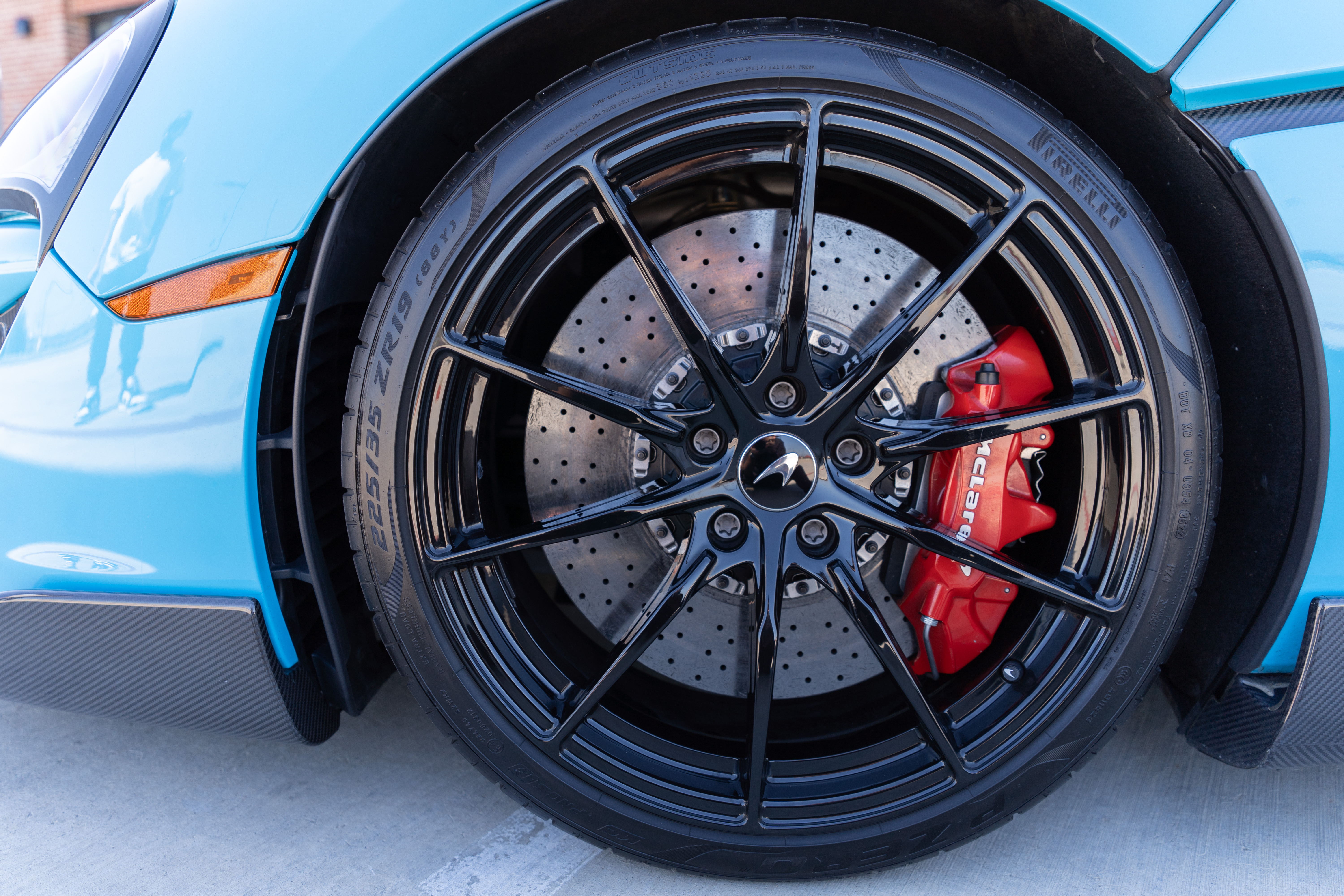 Used 2019 McLaren 600LT photo 14
