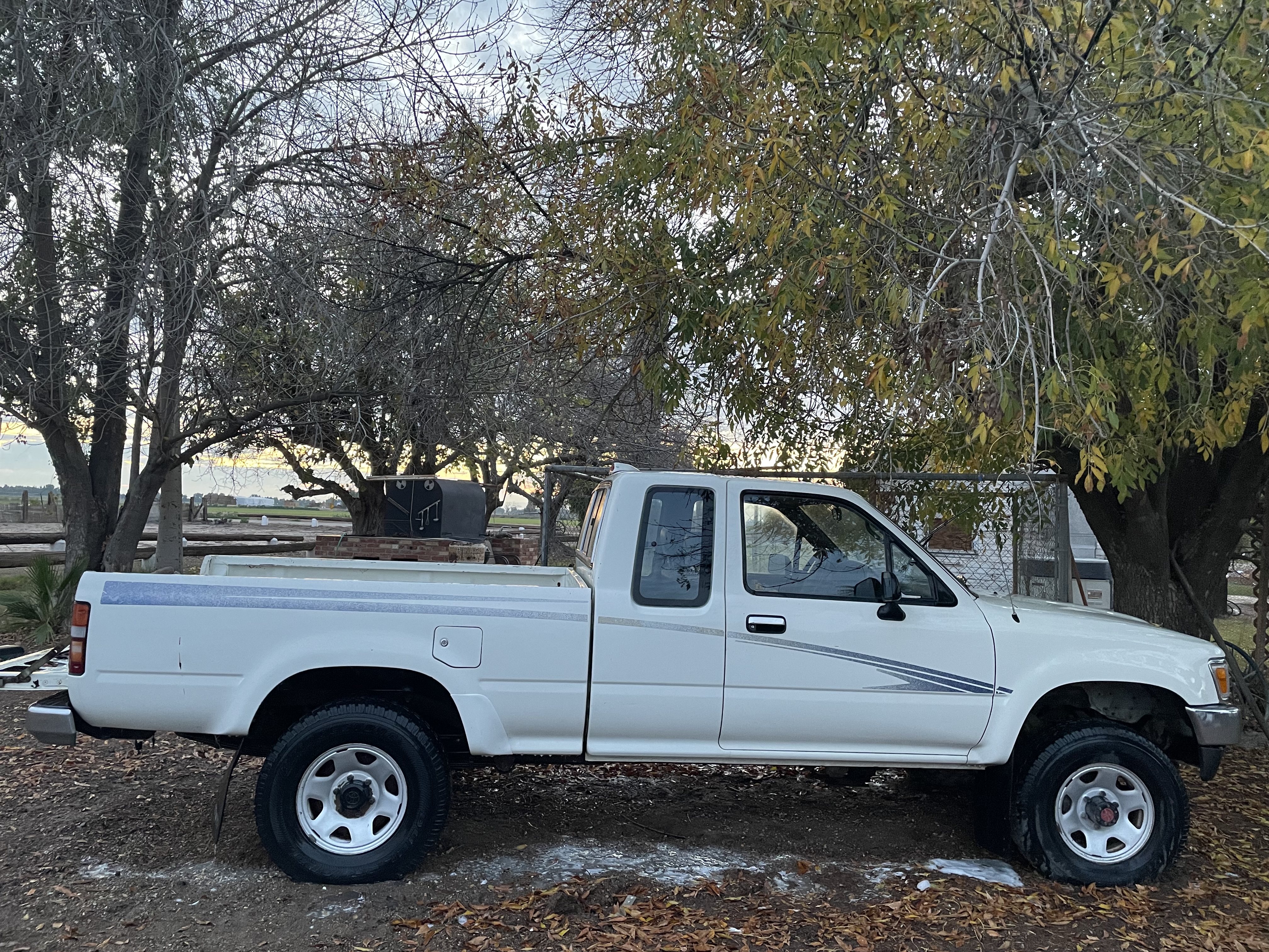 Used 1994 Toyota Pickup DX