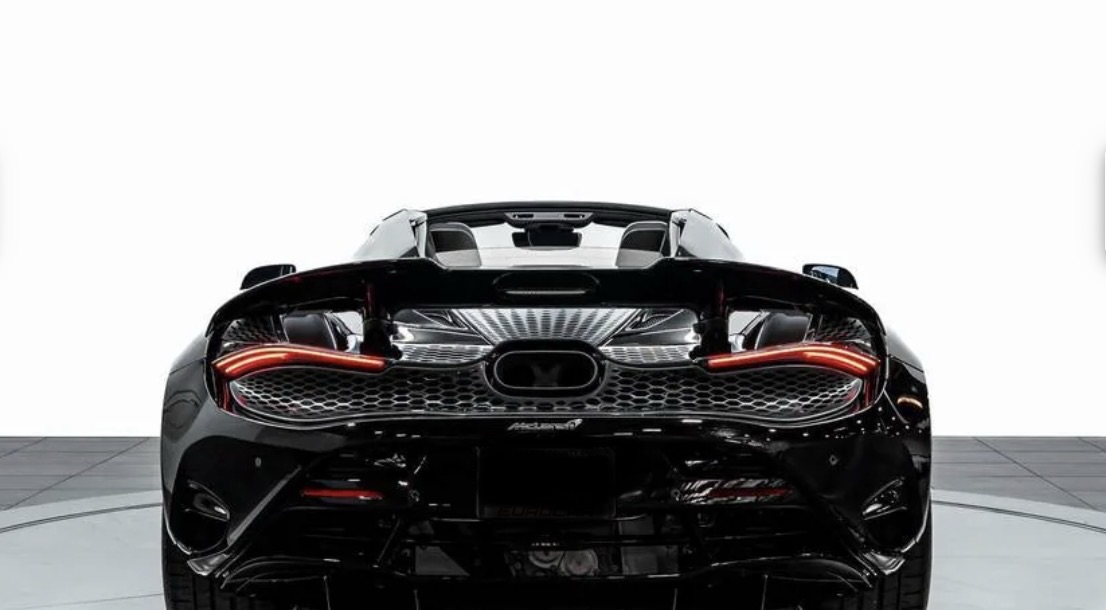Used 2024 McLaren 750S Spider photo 6