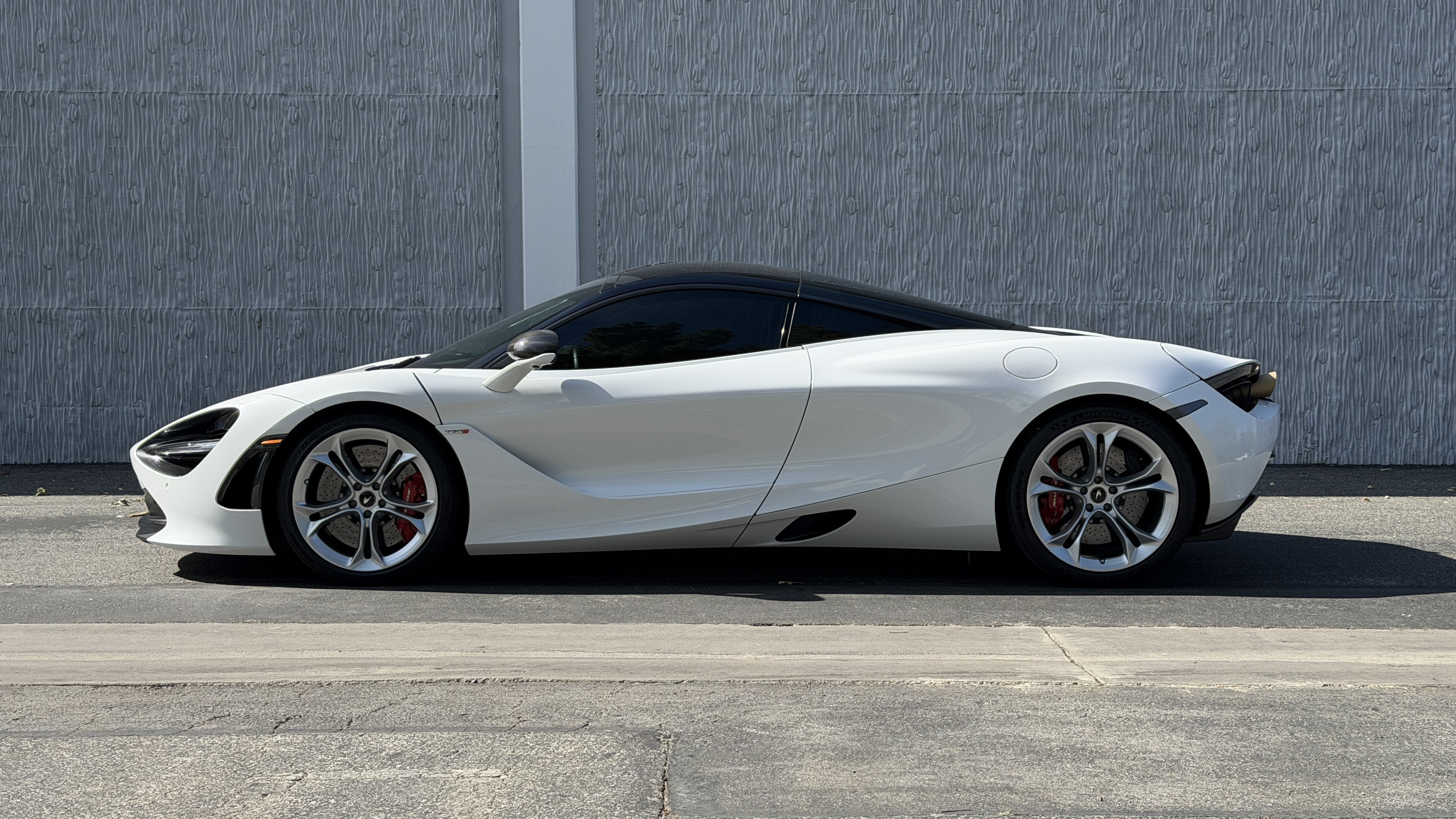 Used 2020 McLaren 720S Coupe 2D photo 19