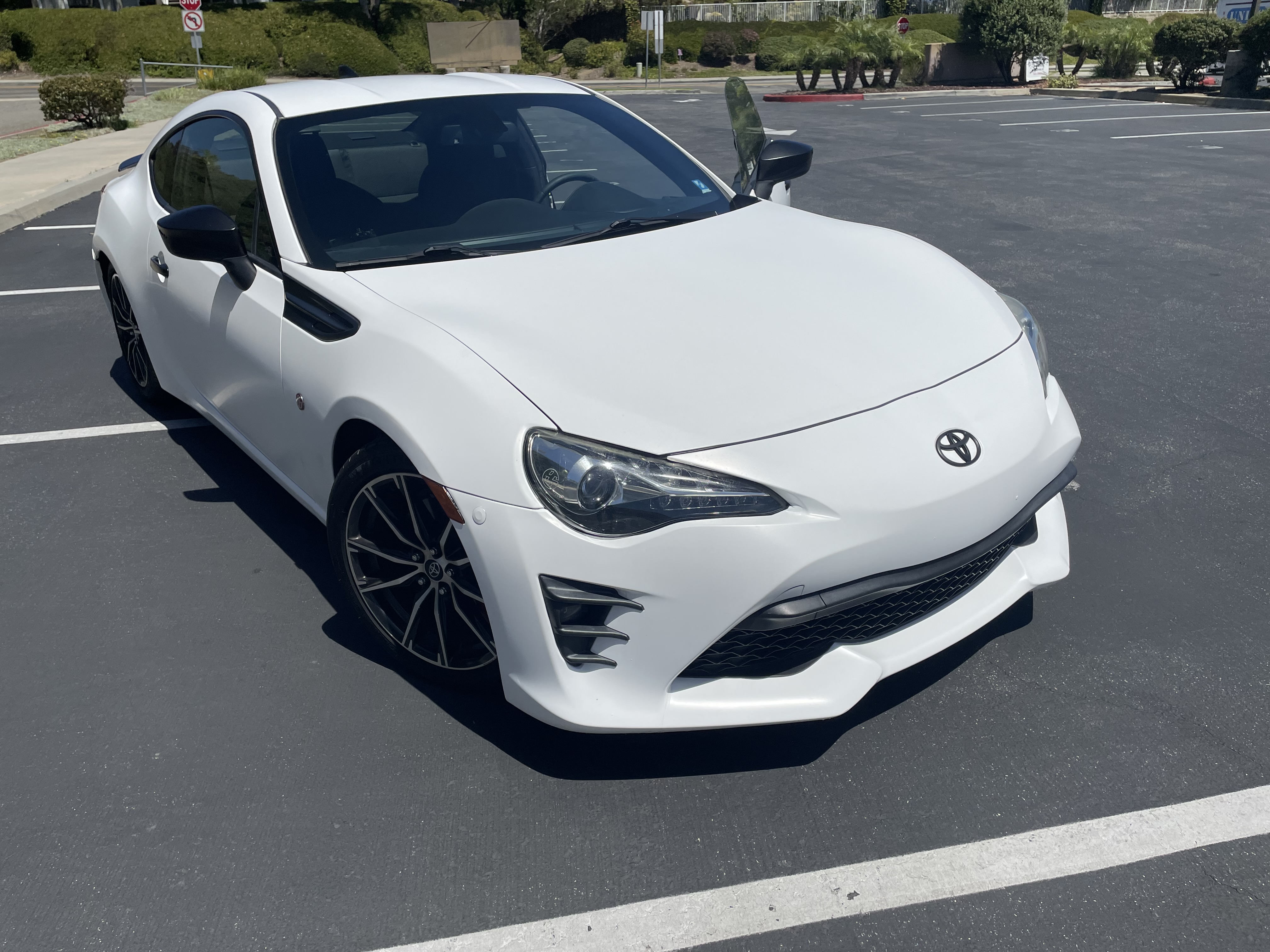 Used White Toyota 86 for Sale Near Me - Autotrader