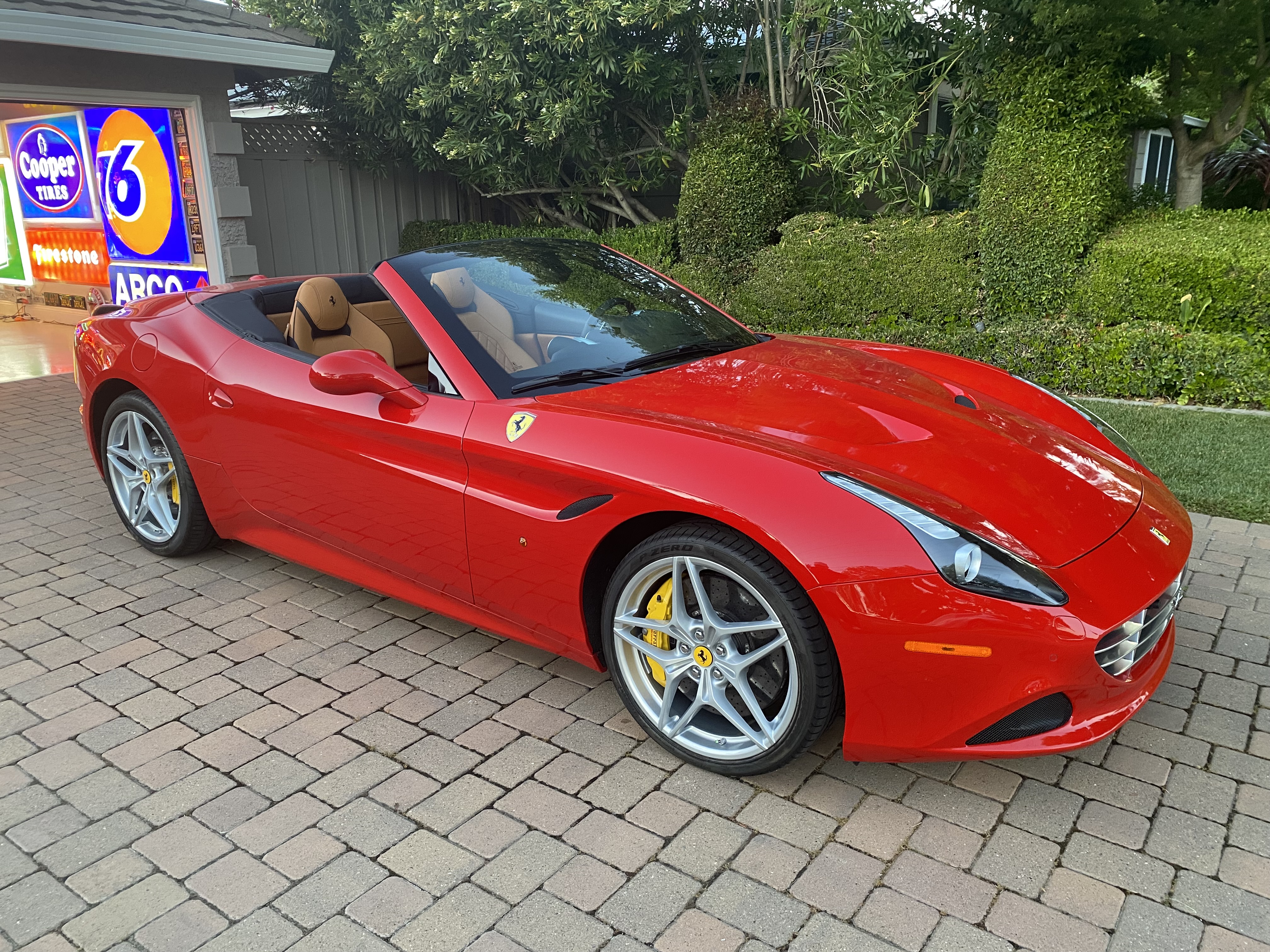 Used 2015 Ferrari California T