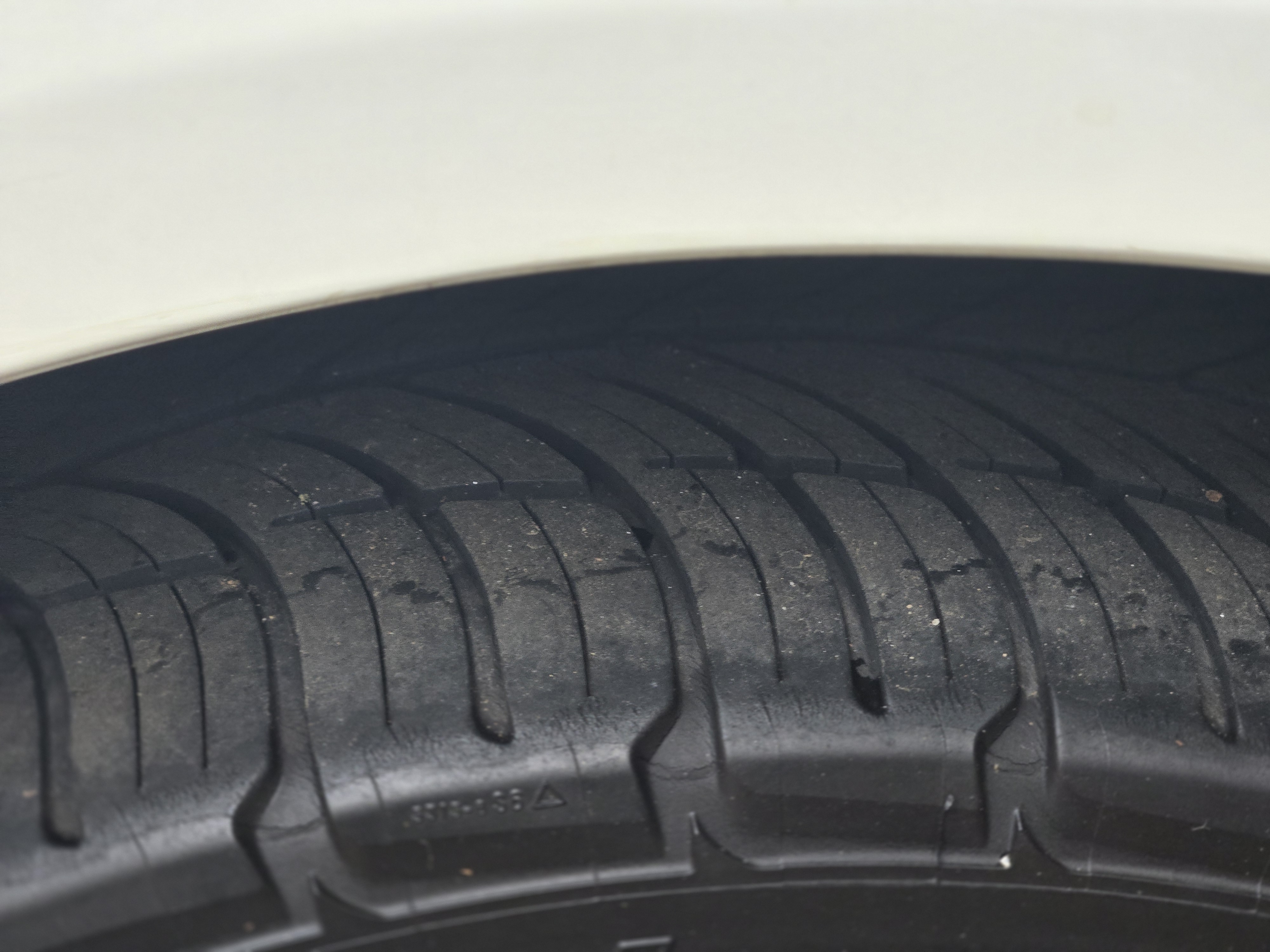 2010 Mercedes-Benz E 350 4MATIC Sedan