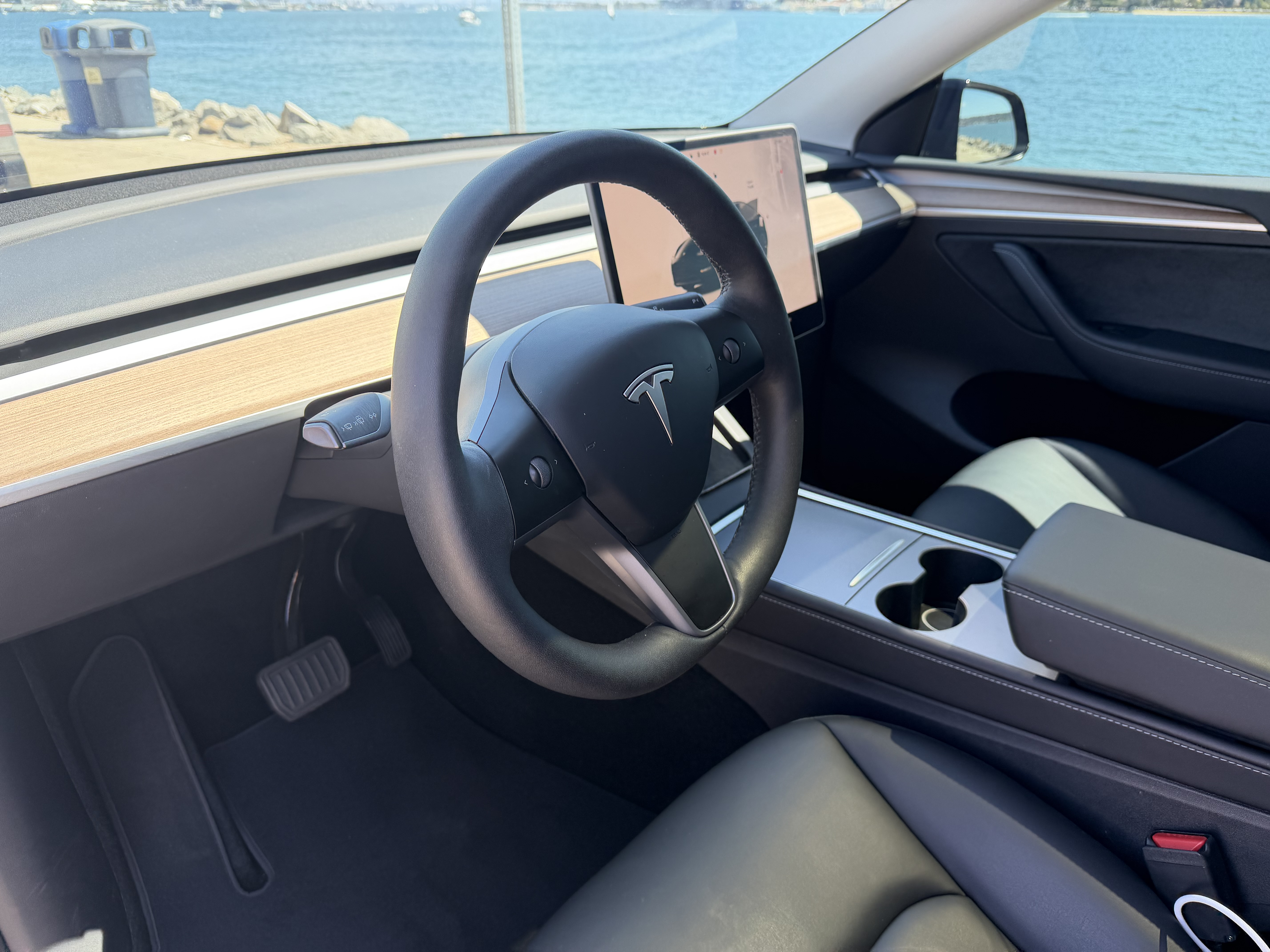 2025 Tesla Model Y Long Range